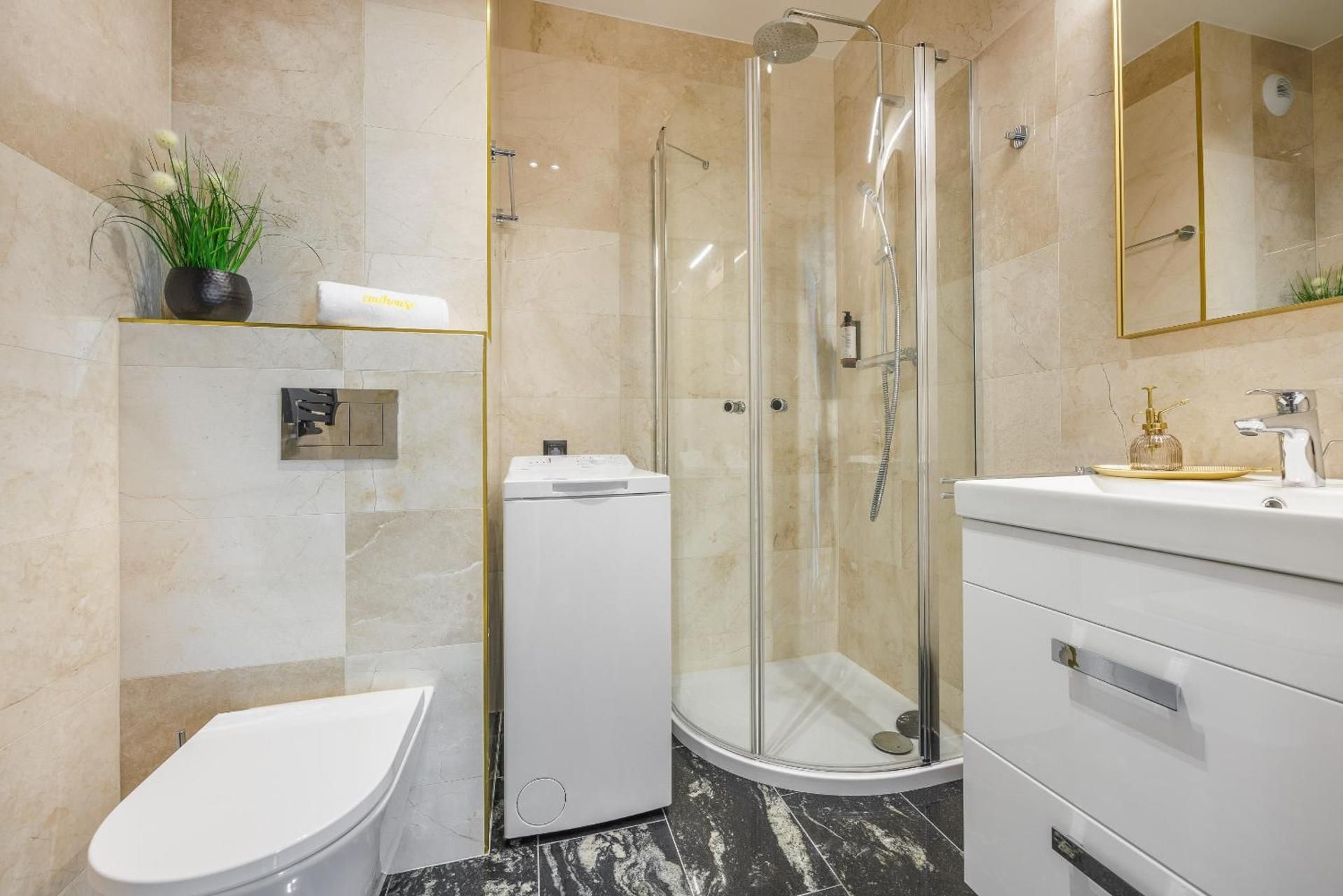 Superior One-Bedroom Apartment with Terrace