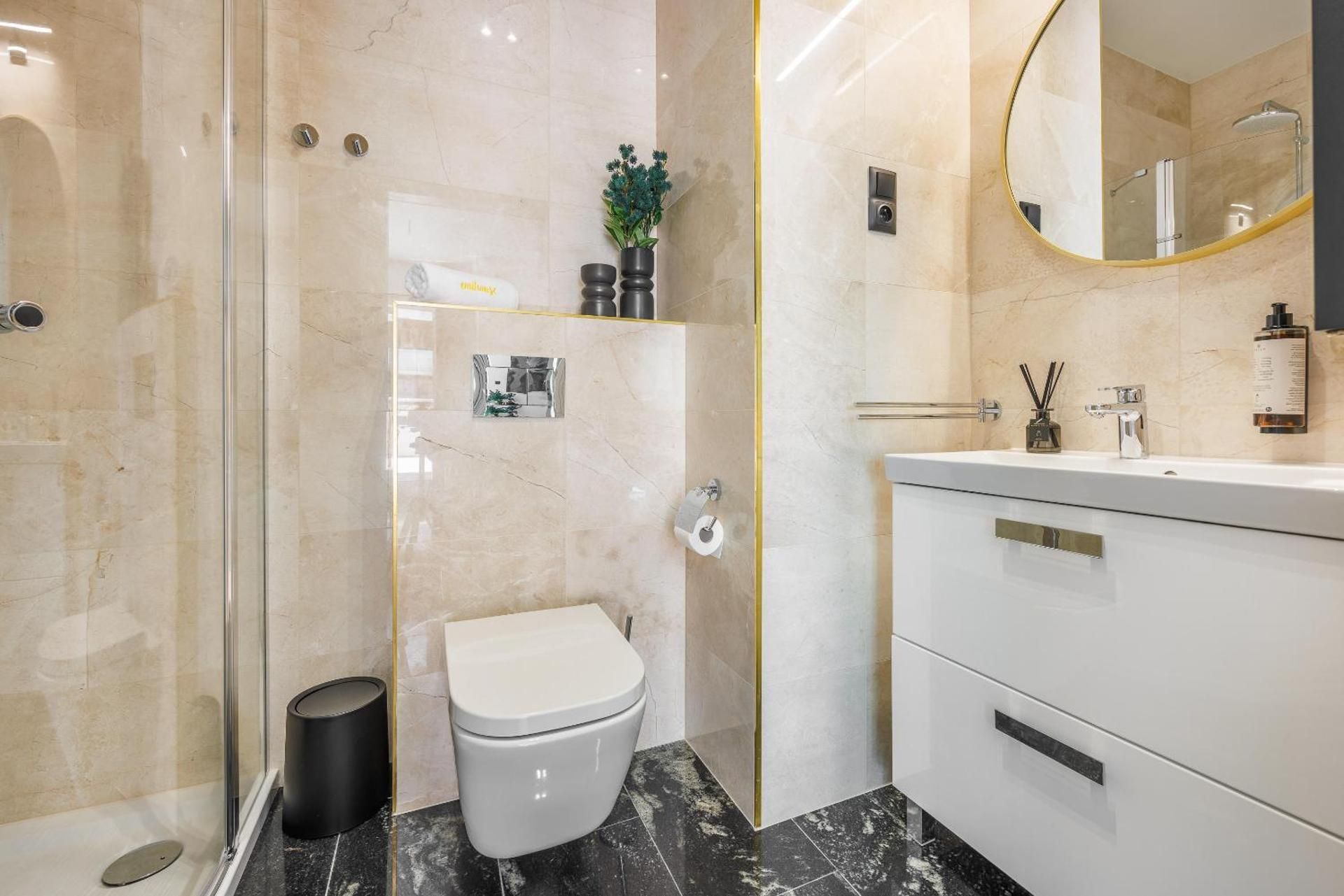 One-Bedroom Deluxe Apartment with Terrace