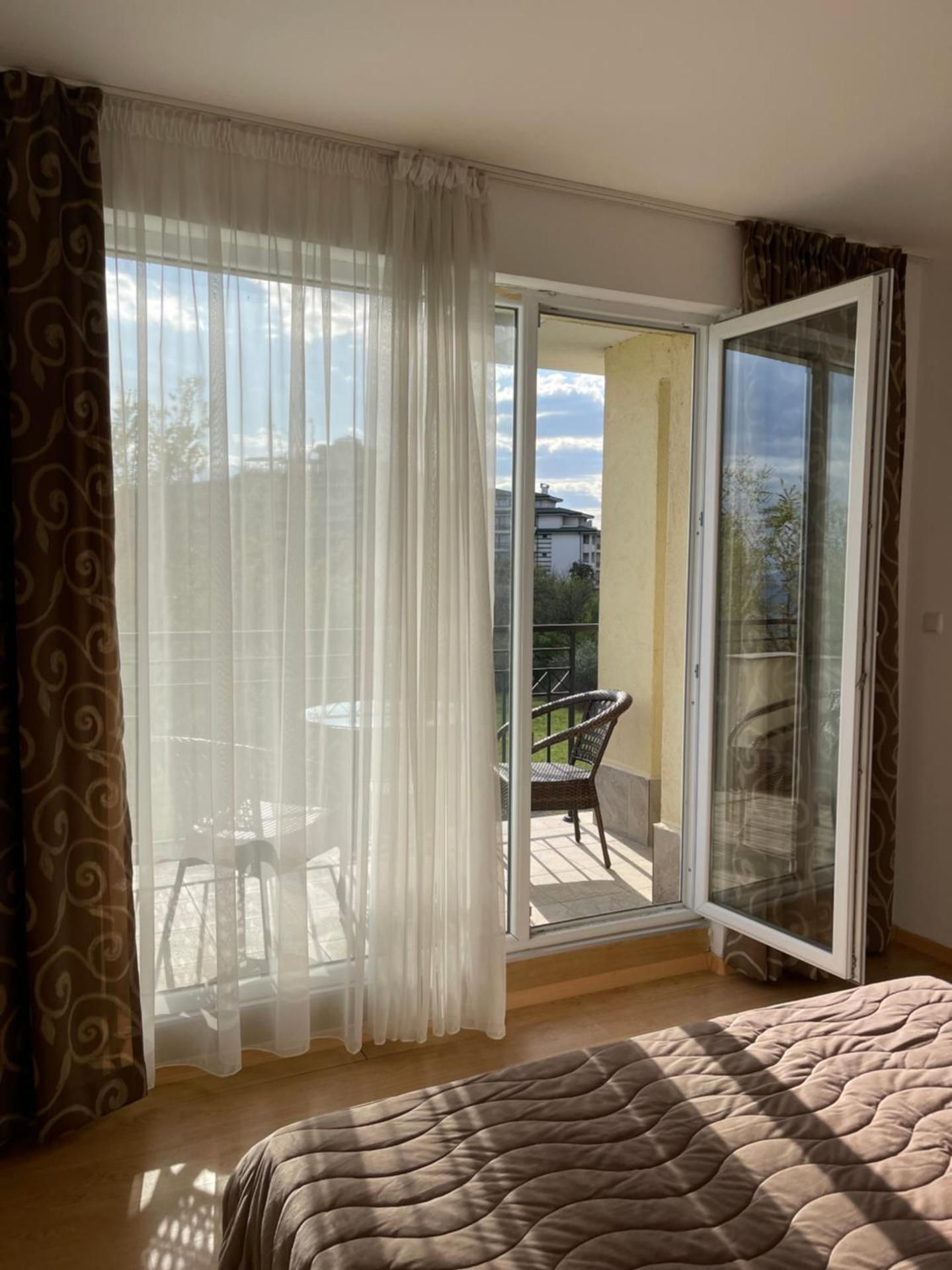 Deluxe Apartment