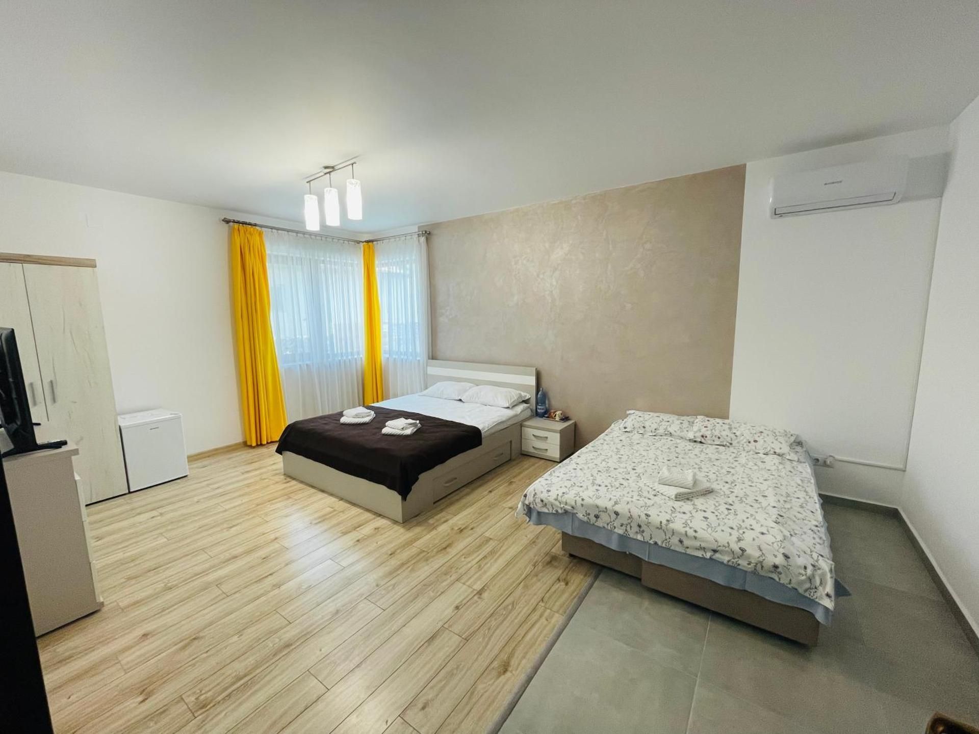 Casa Sorriso Family Room 2