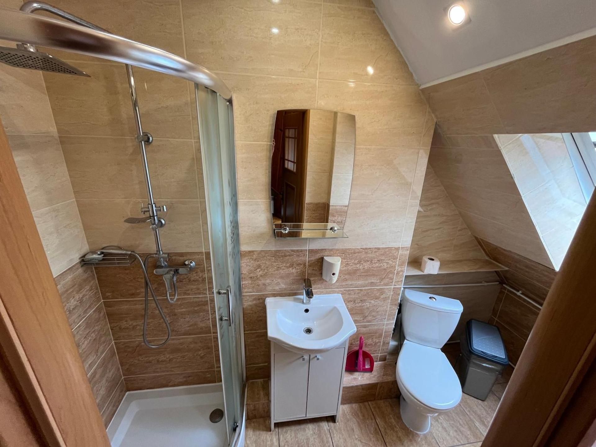 Triple Room with Private Bathroom