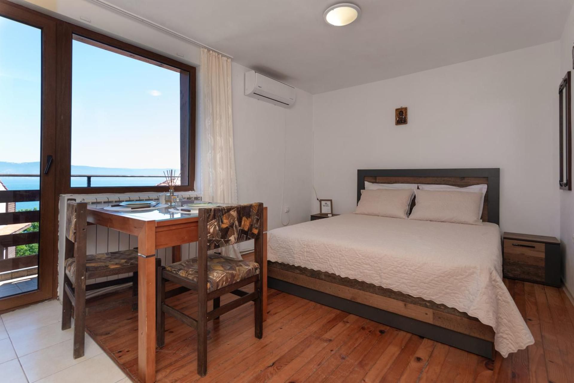 Apartment with Sea View