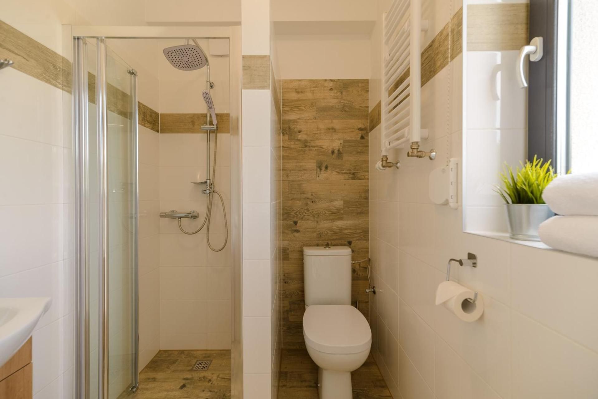 Apartment - Split Level