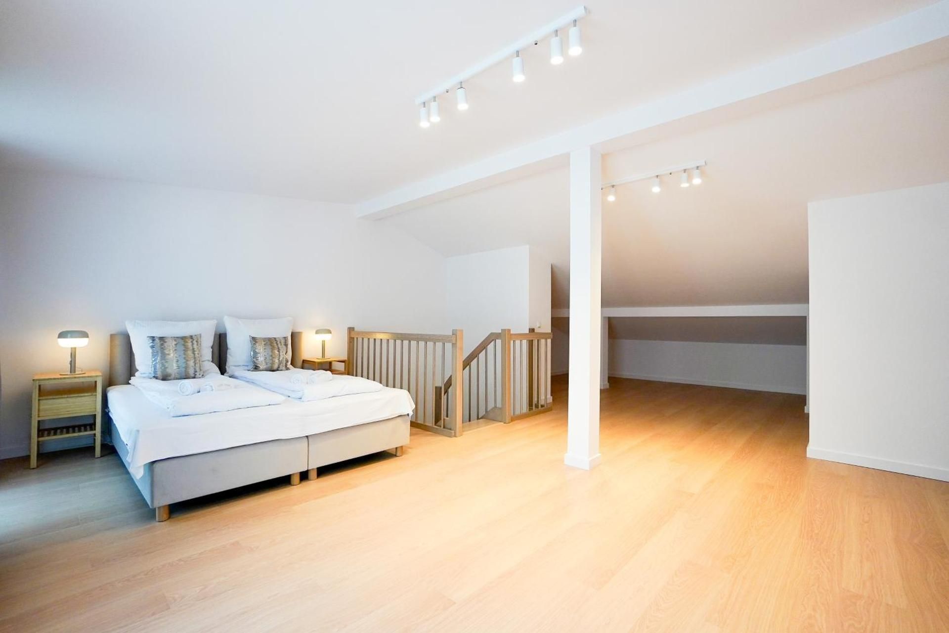 Deluxe Suite with mezzanine and Balcony