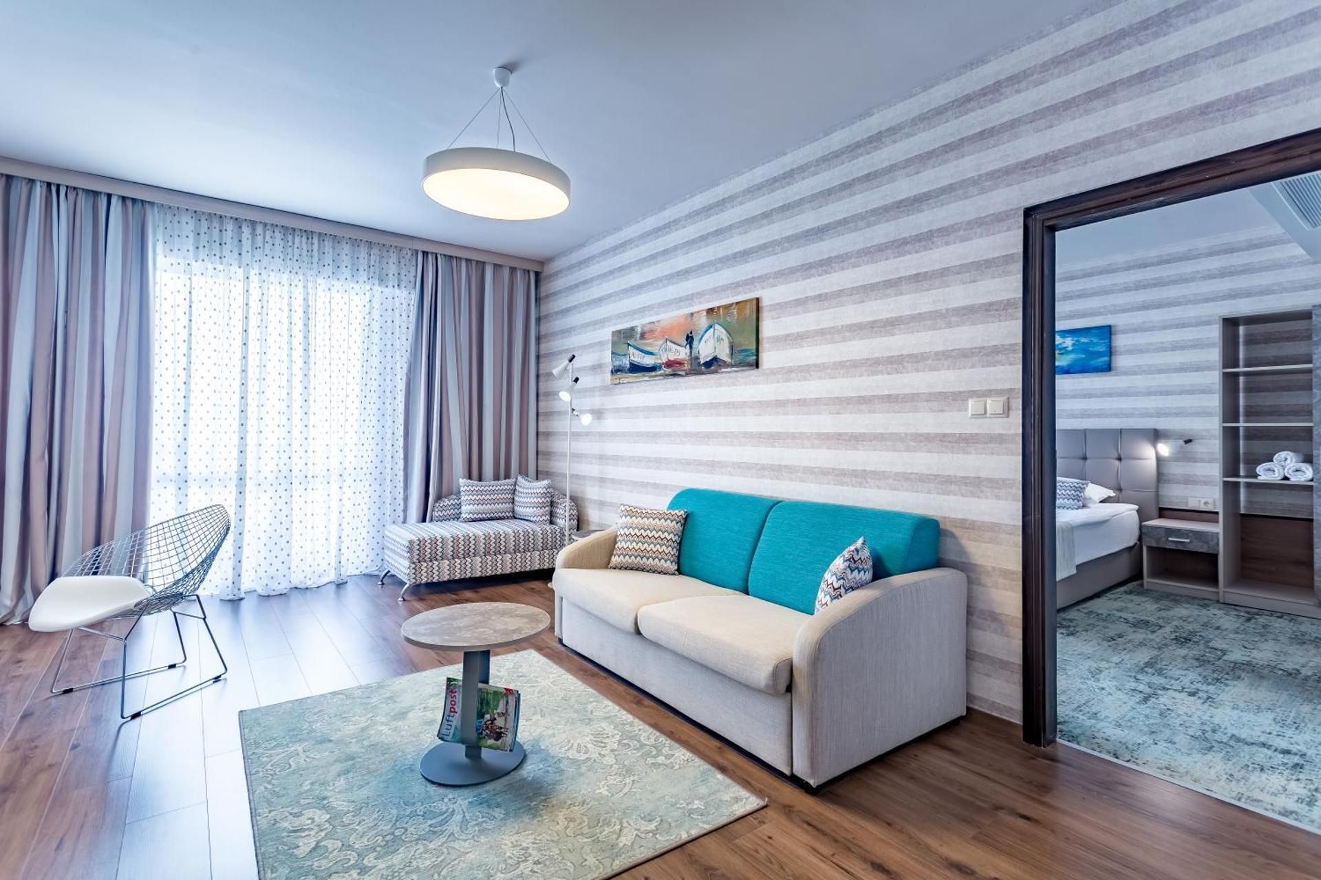 Deluxe One-Bedroom Suite (4 Adults)