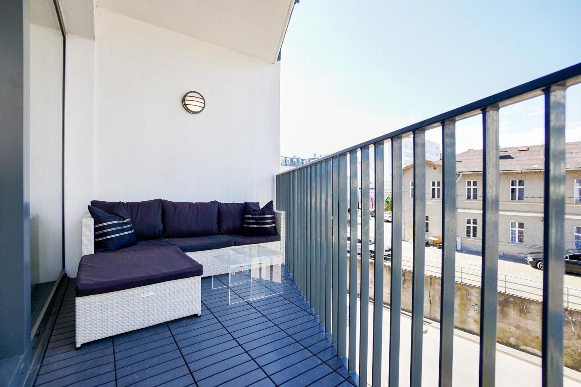 Studio Apartment with Balcony