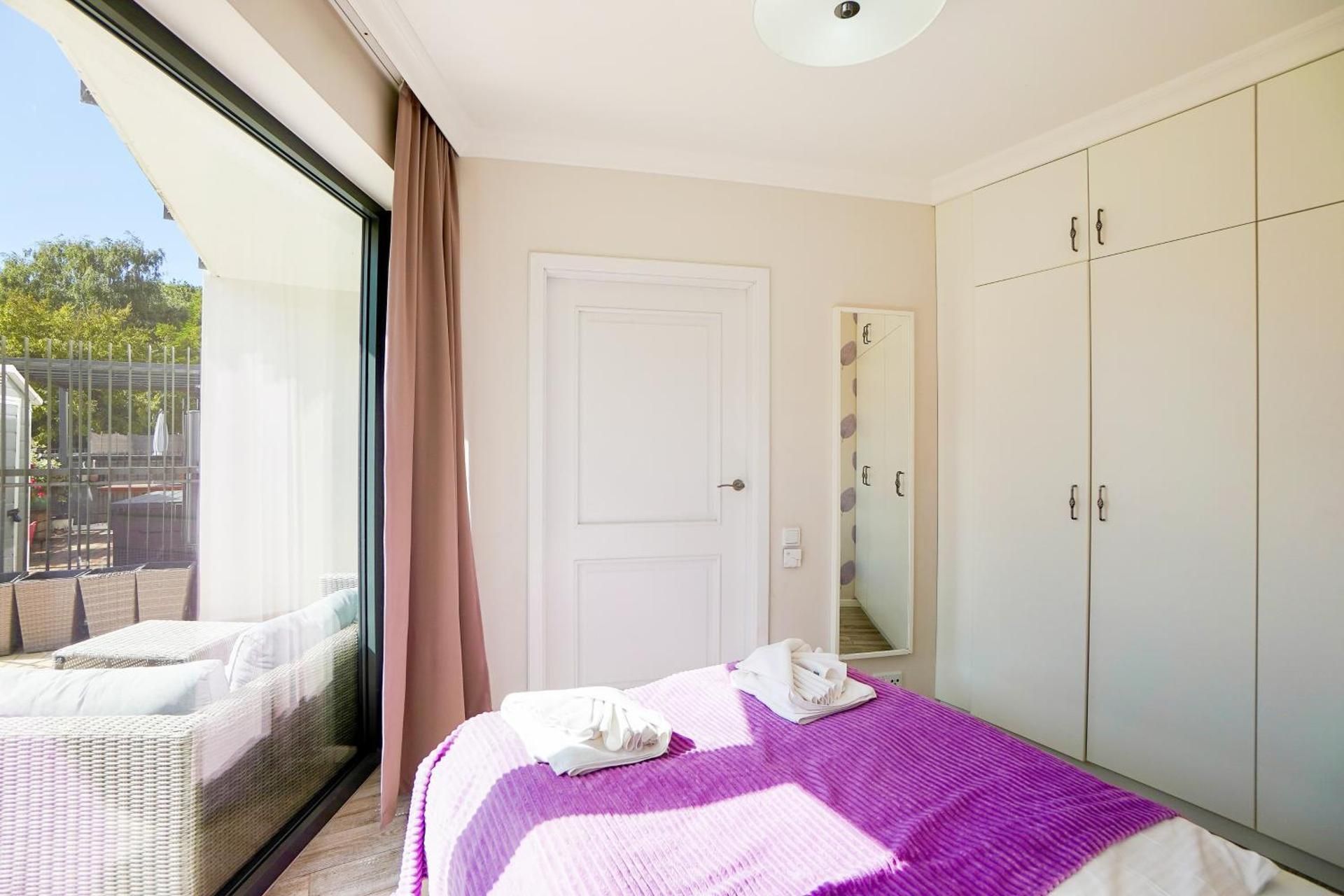 One-Bedroom Apartment with Terrace