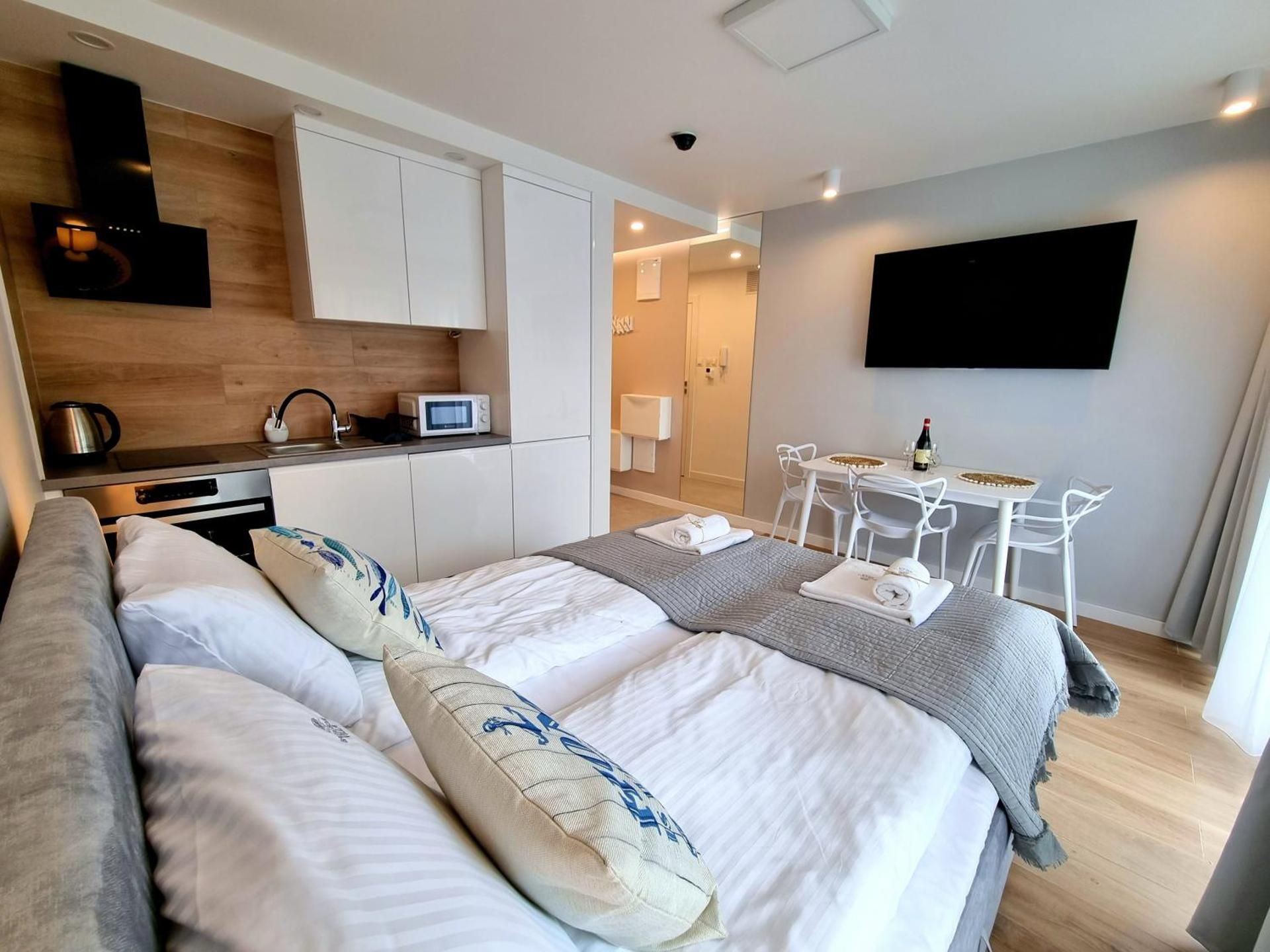 Apartment with Balcony