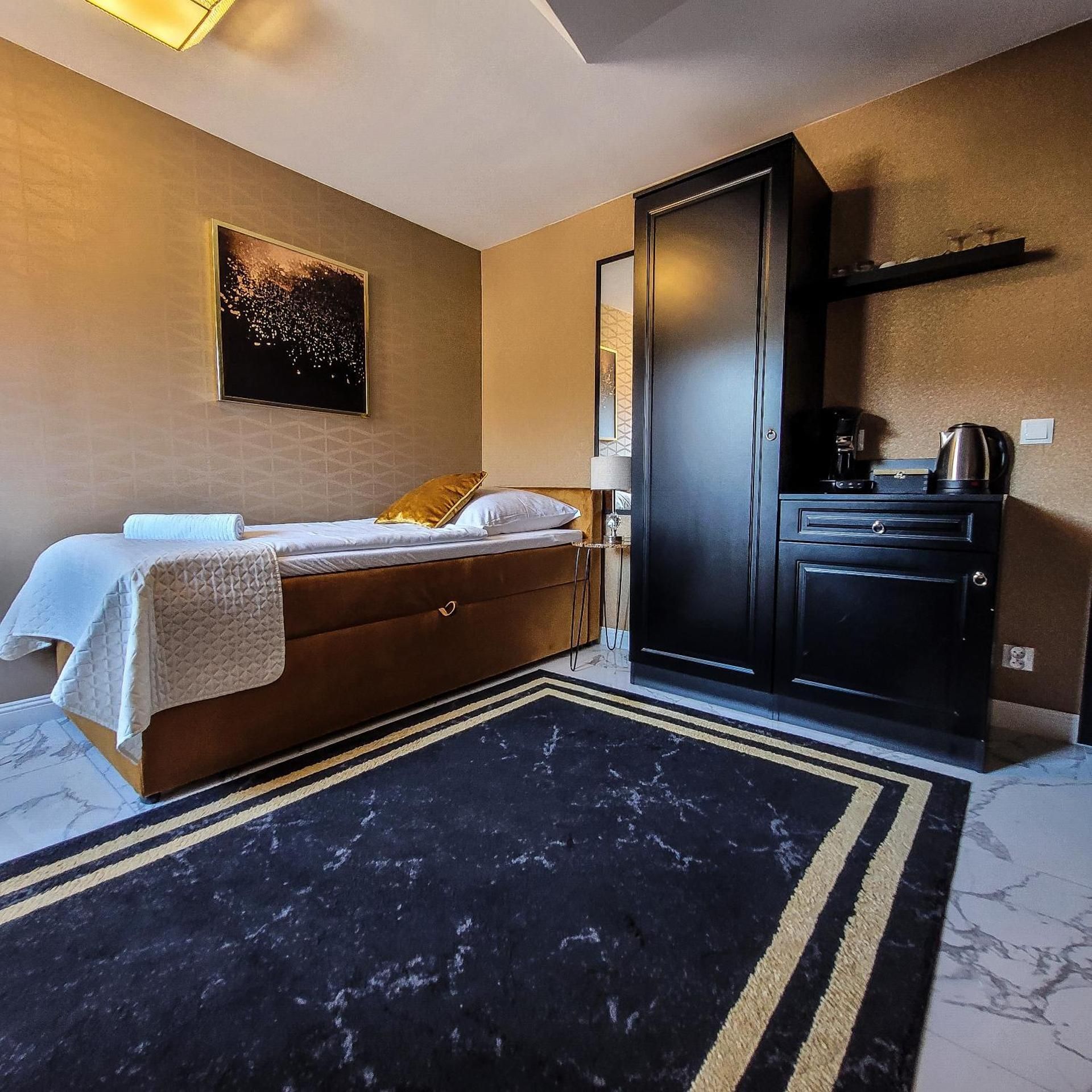 Economy Twin Room