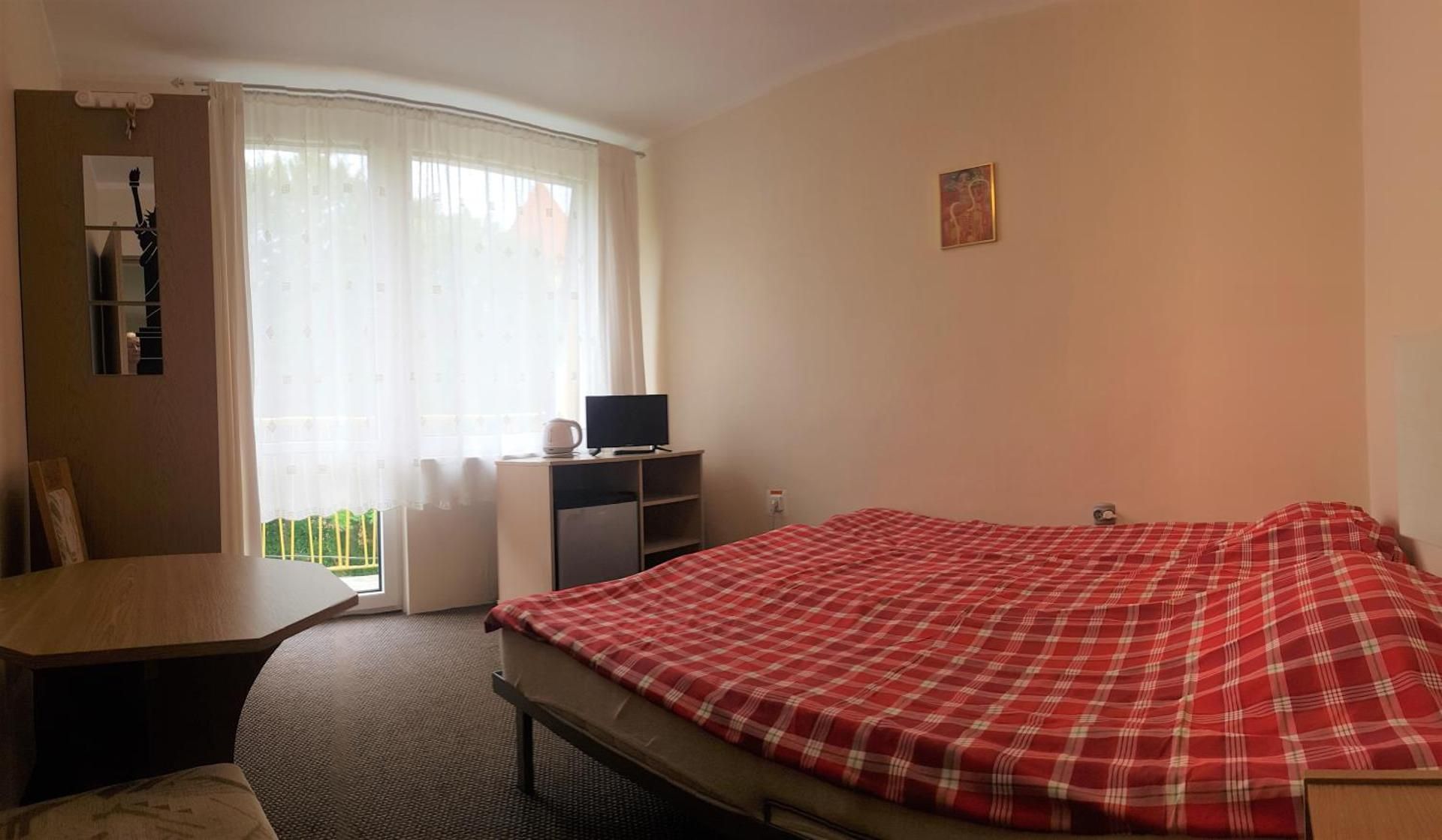 Standard Double Room with Shared Bathroom