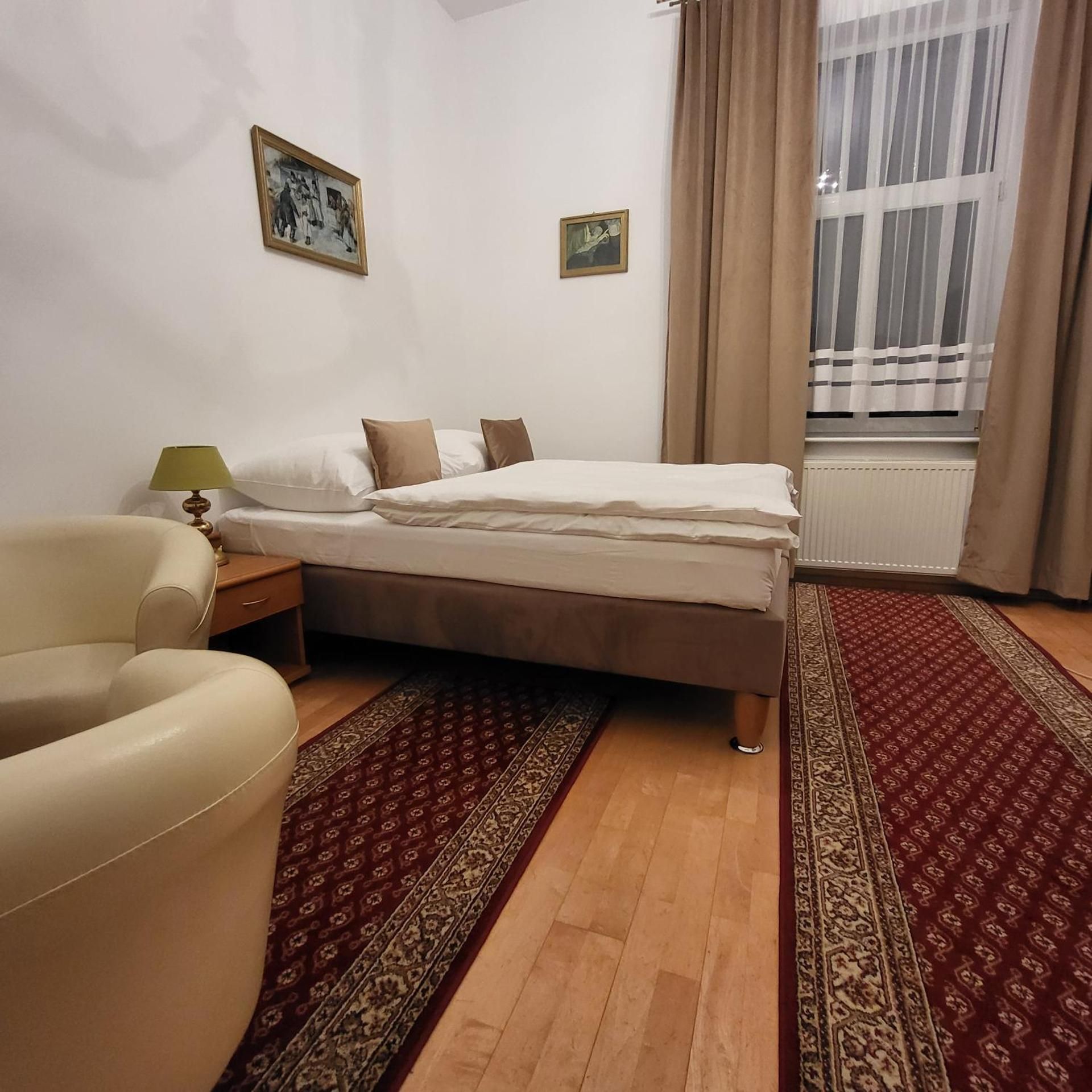 Twin Room with Bathroom