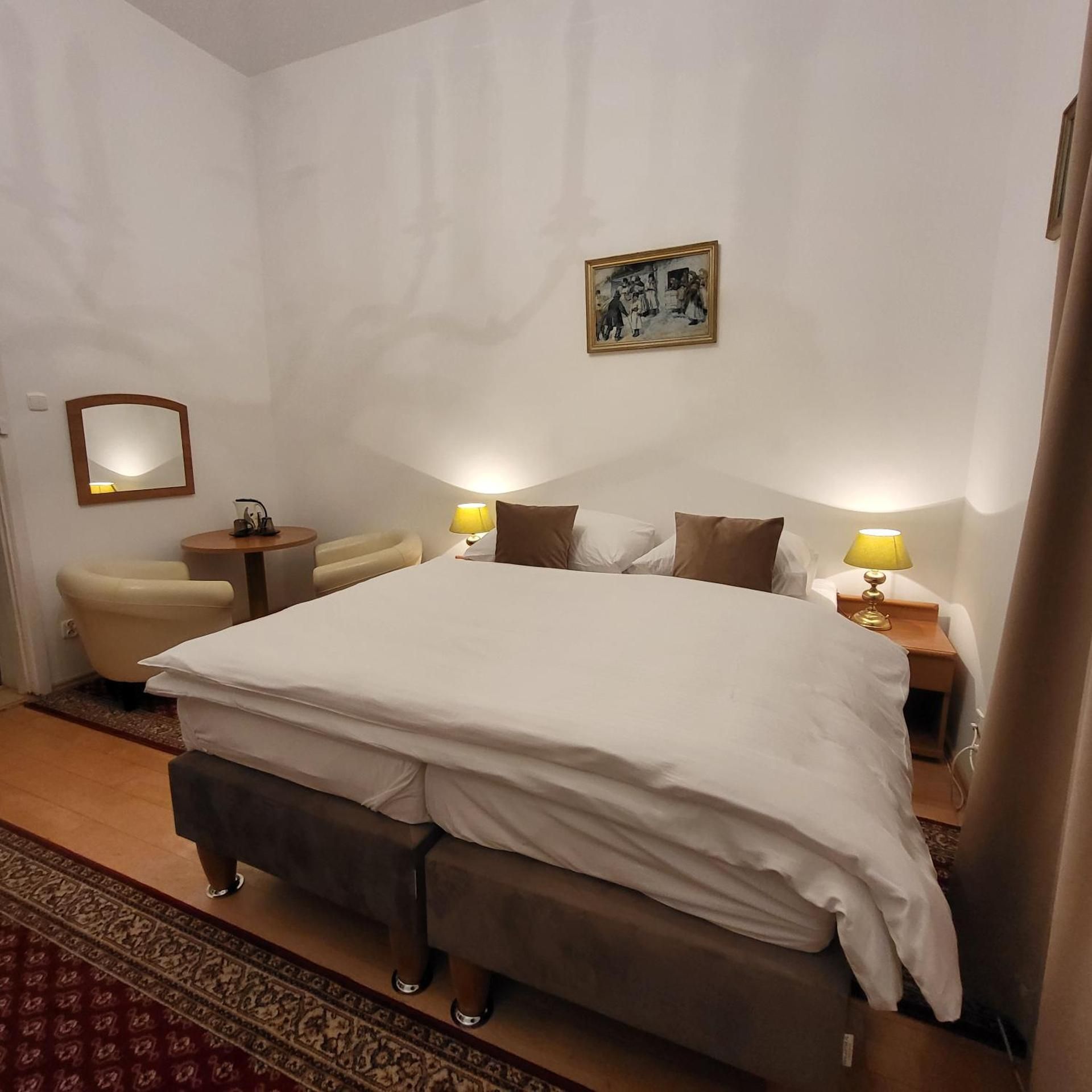 Twin Room with Bathroom