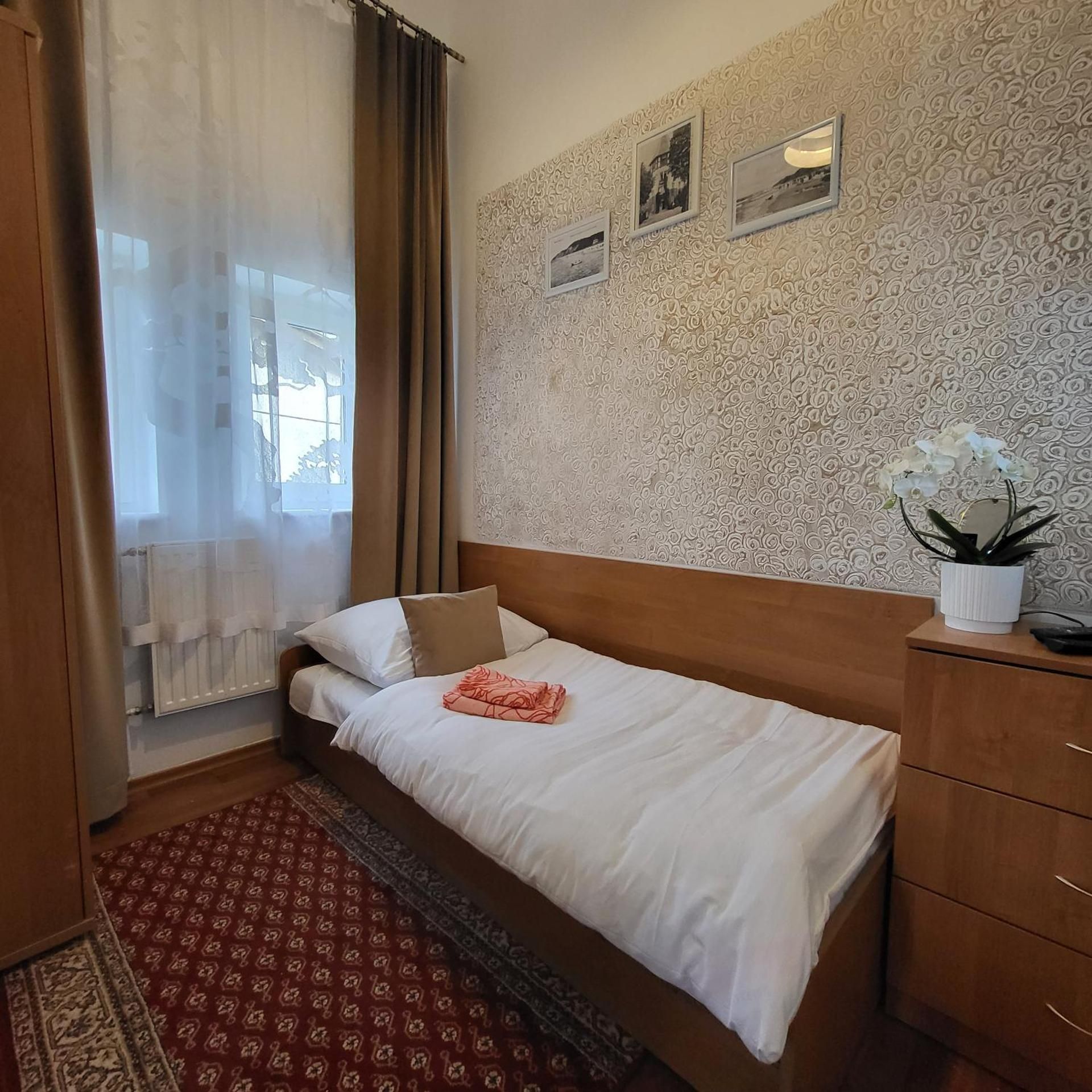 Economy Single Room