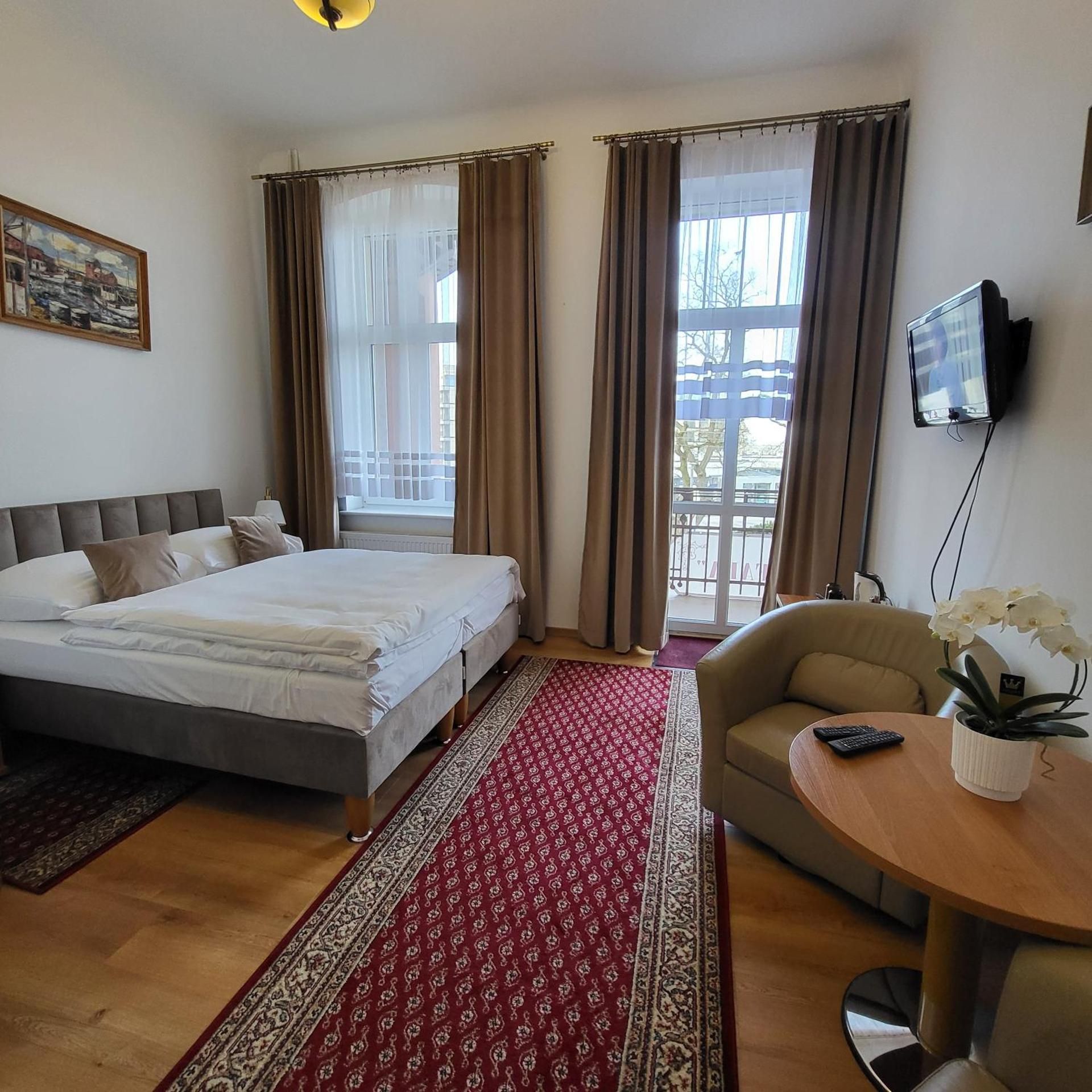 Large Twin Room