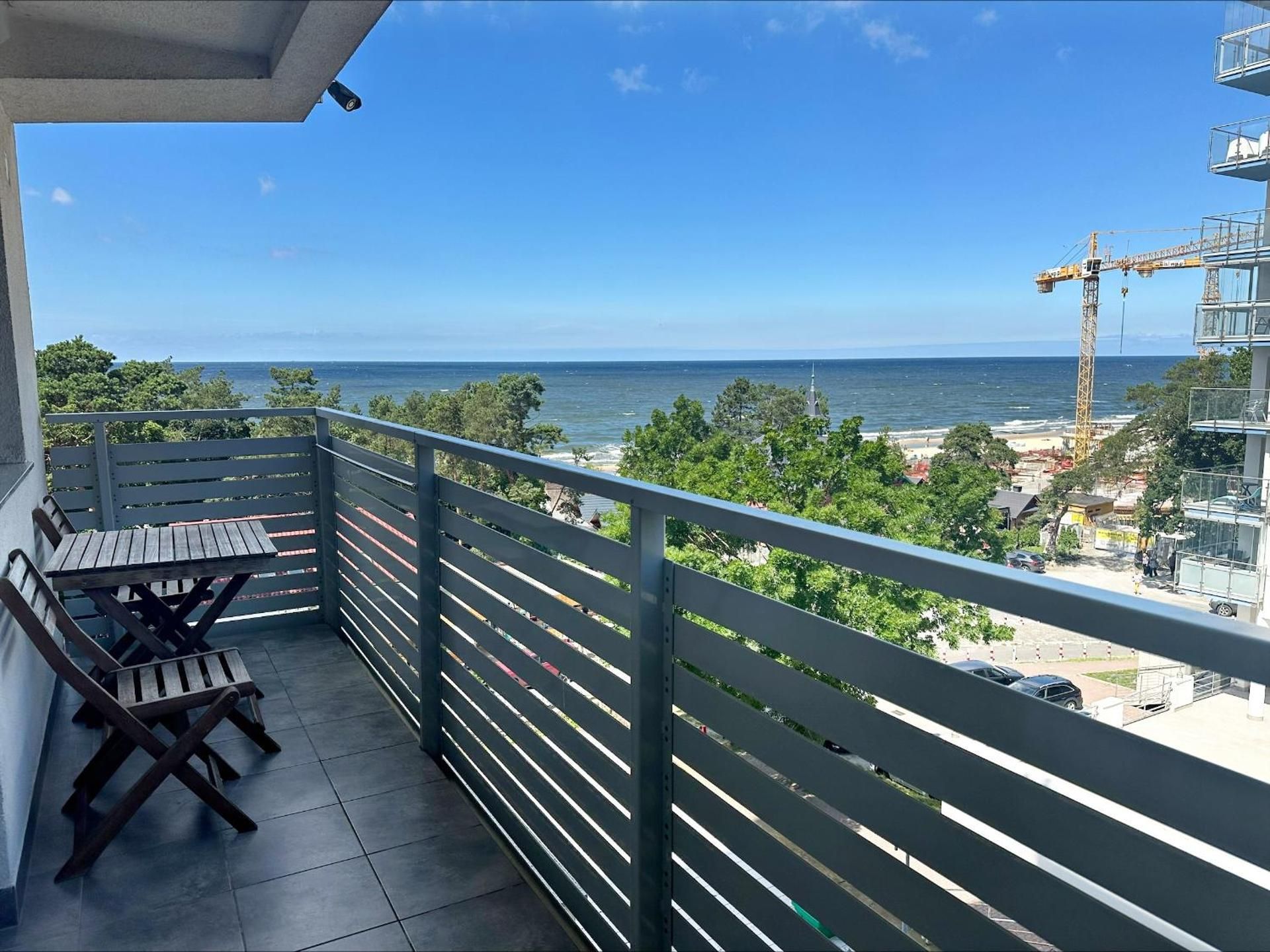 Studio Apartment with Lateral Sea View