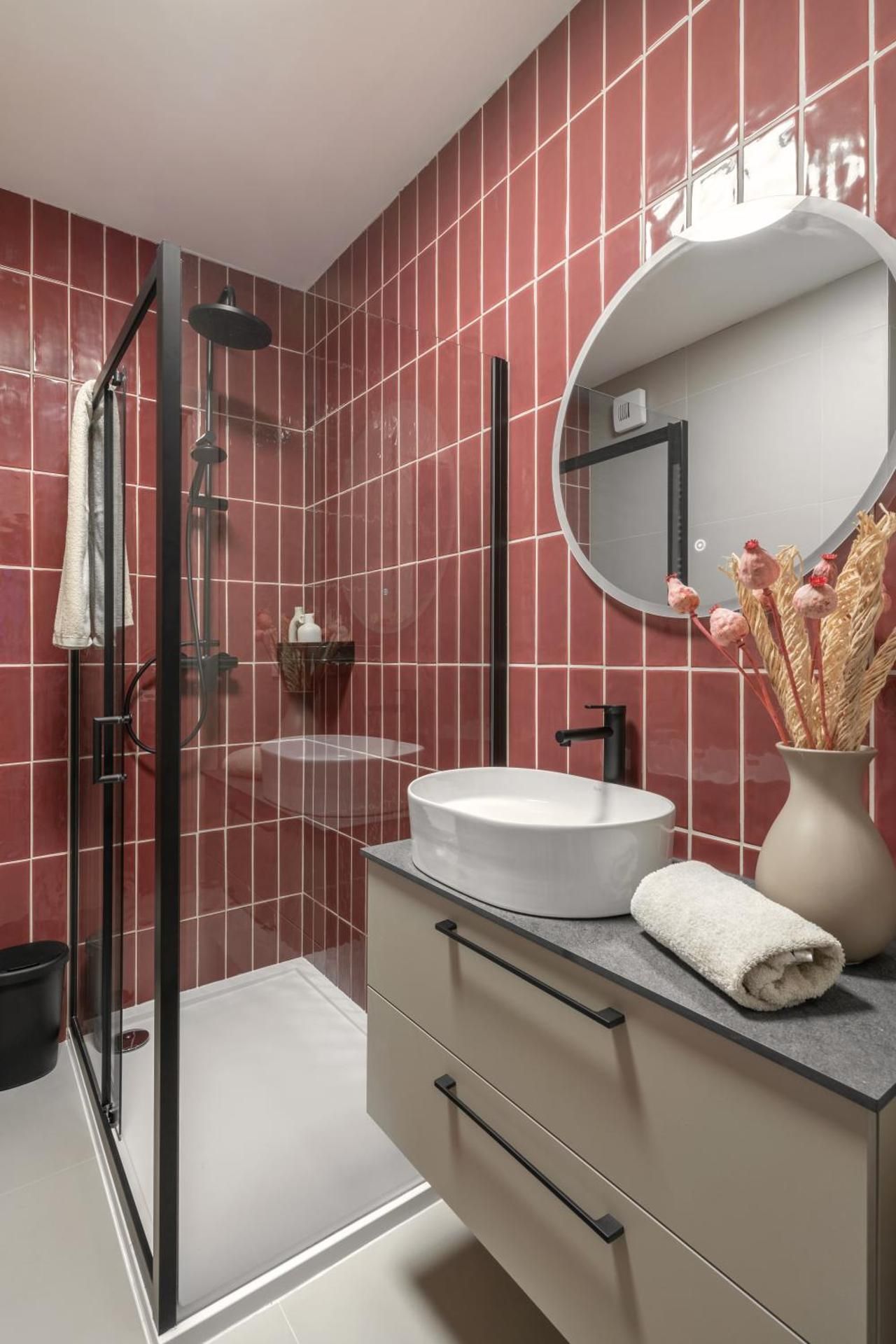 One-Bedroom Apartment with Terrace