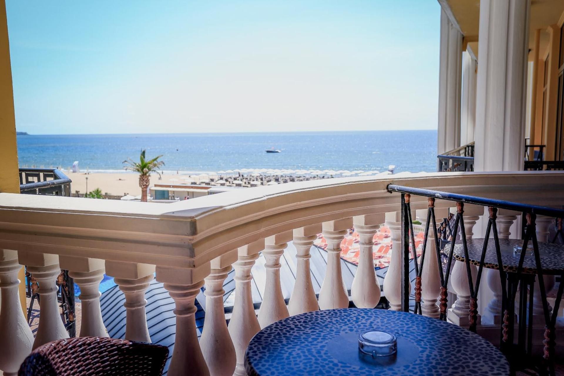 Studio with Sea View and Balcony (2 Adults + 2 Children) with Free Parking included