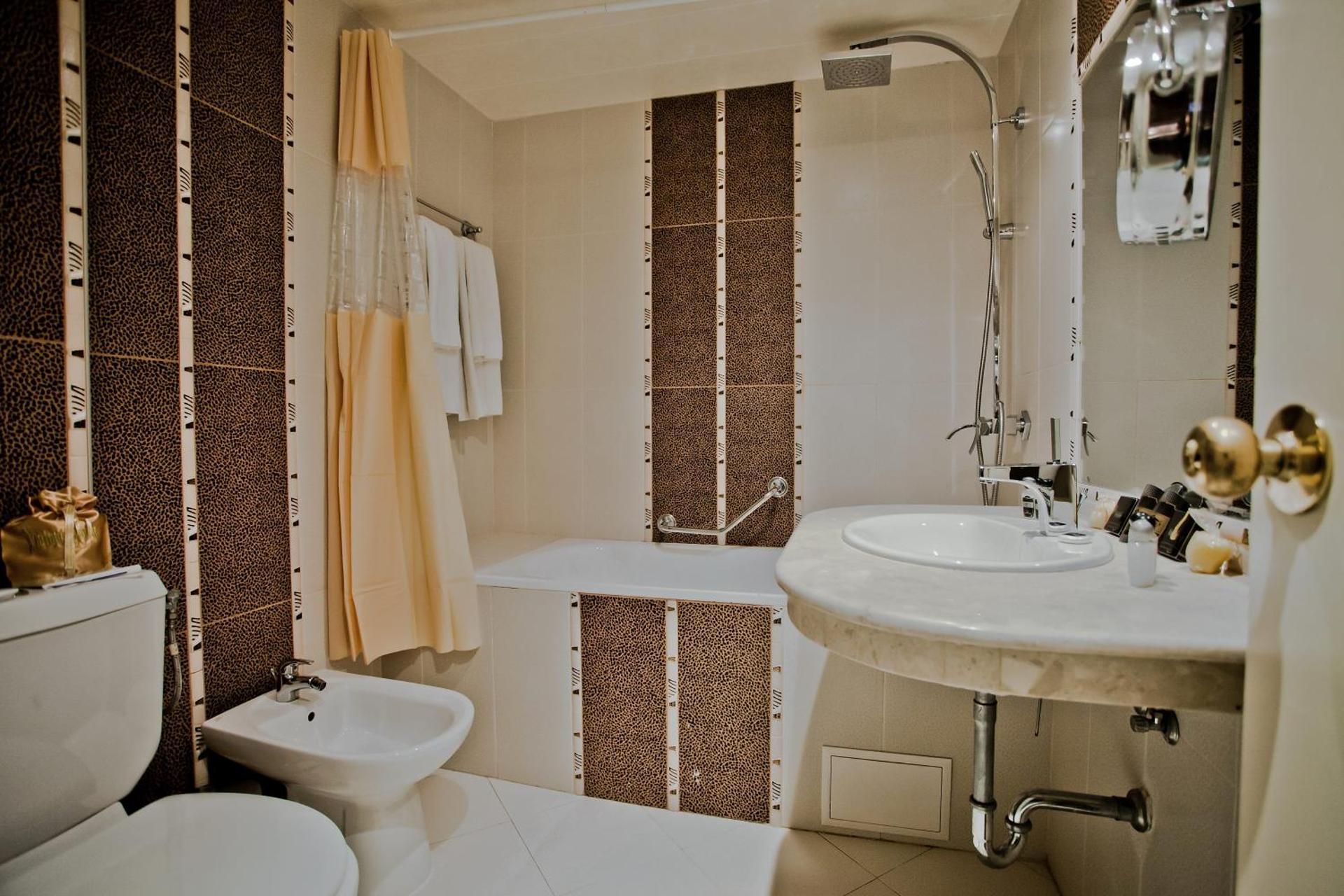Double Room with Garden View and Balcony (2 Adults + 2 Children)