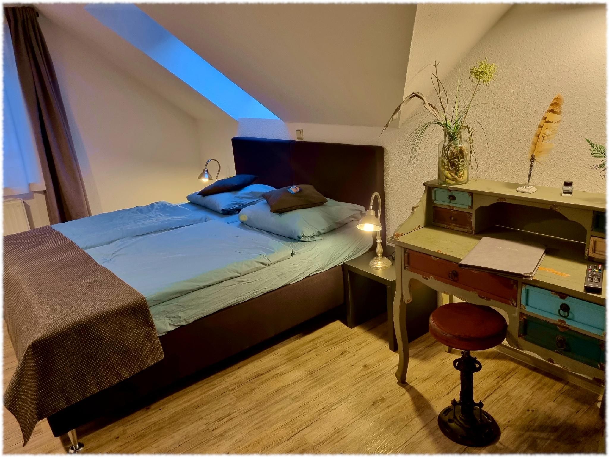 Doppelzimmer-Klassisch-Eigenes Badezimmer-Gartenblick-Doppelzimmer ohne Balkon