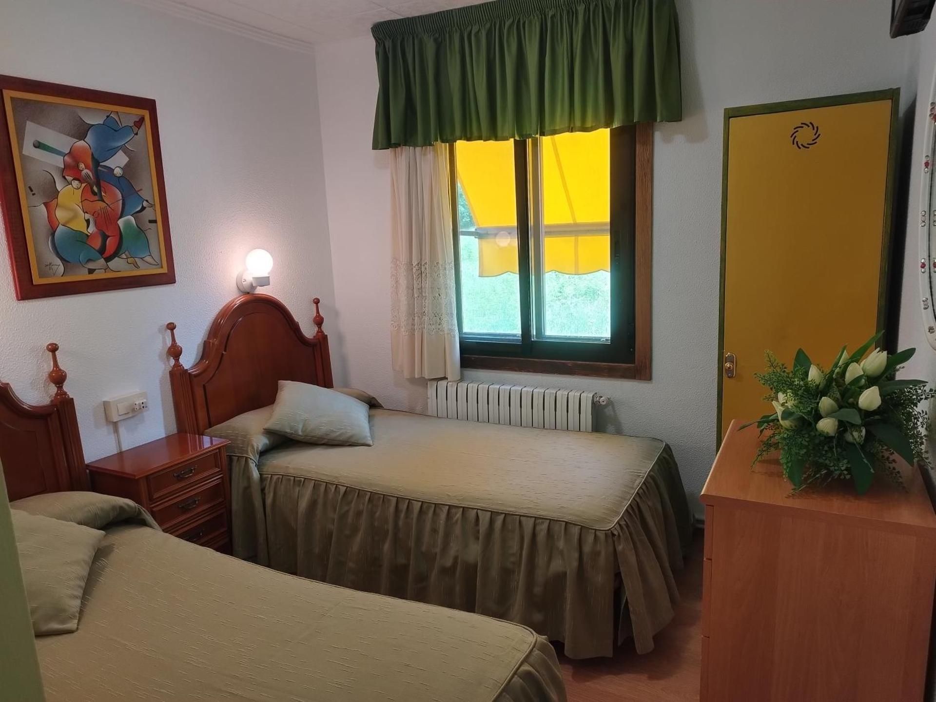 Standard Twin Room with Garden View