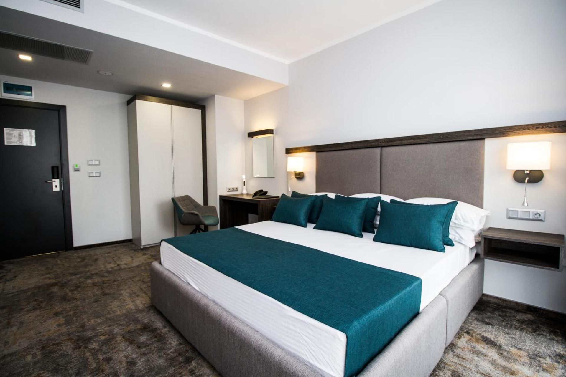 Deluxe King Room with Sofa Bed and Balcony
