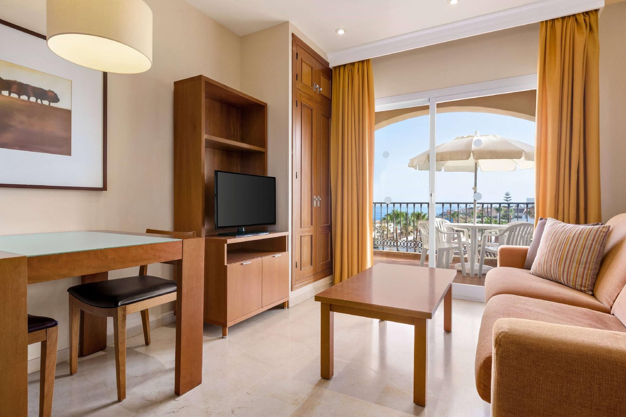 Ramada Hotel & Suites by Wyndham Costa del Sol Fuengirola Premium One Bedroom Apartment Sea View 3
