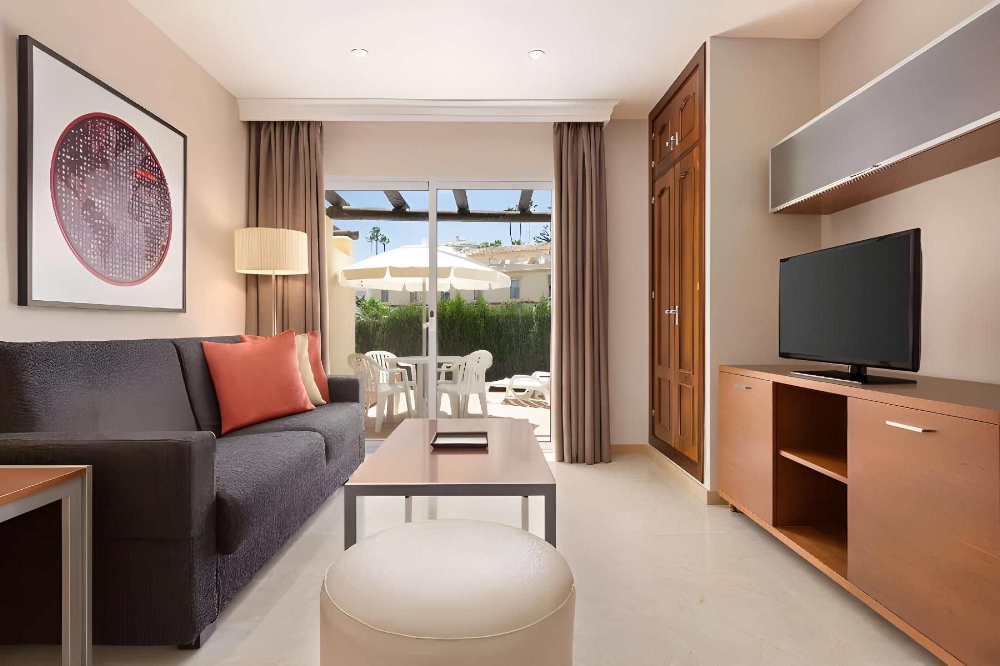 Superior Two Bedroom Apartment