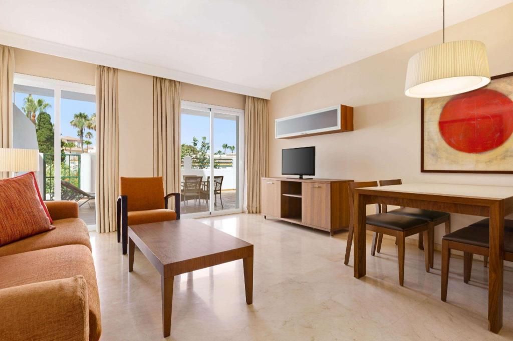 Superior Three Bedroom Apartment
