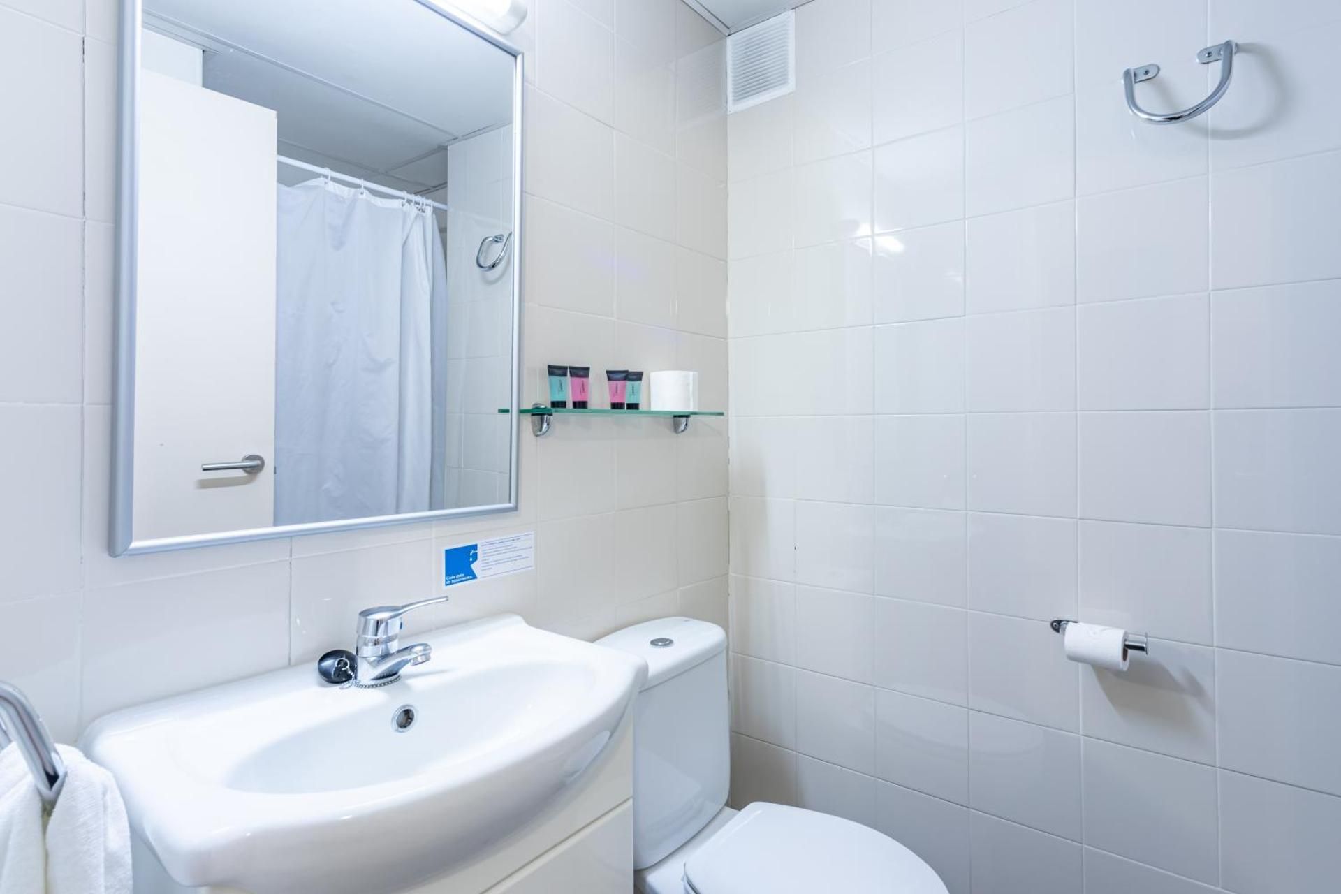 Basic Twin Room