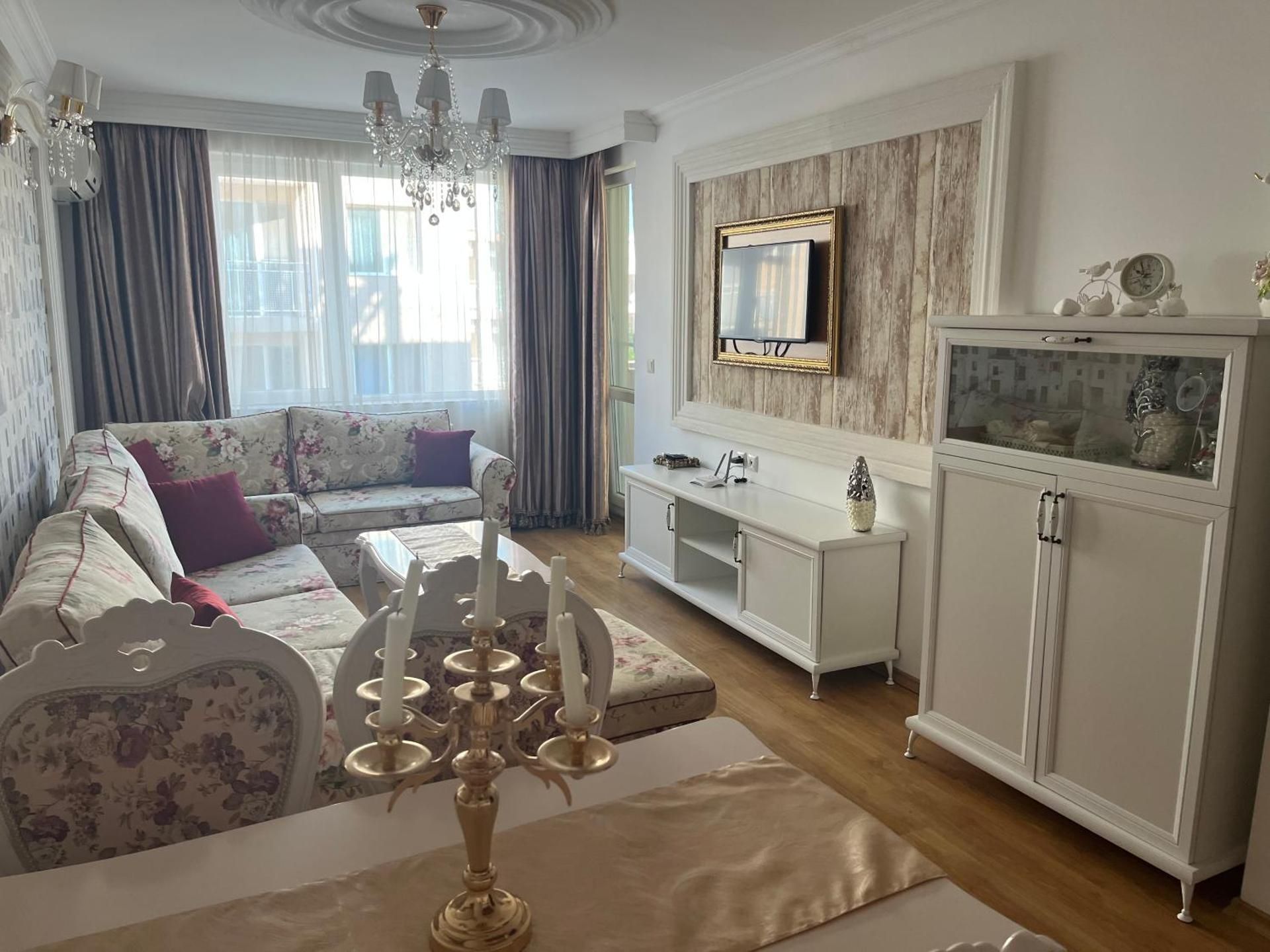 One-Bedroom Apartment with Balcony