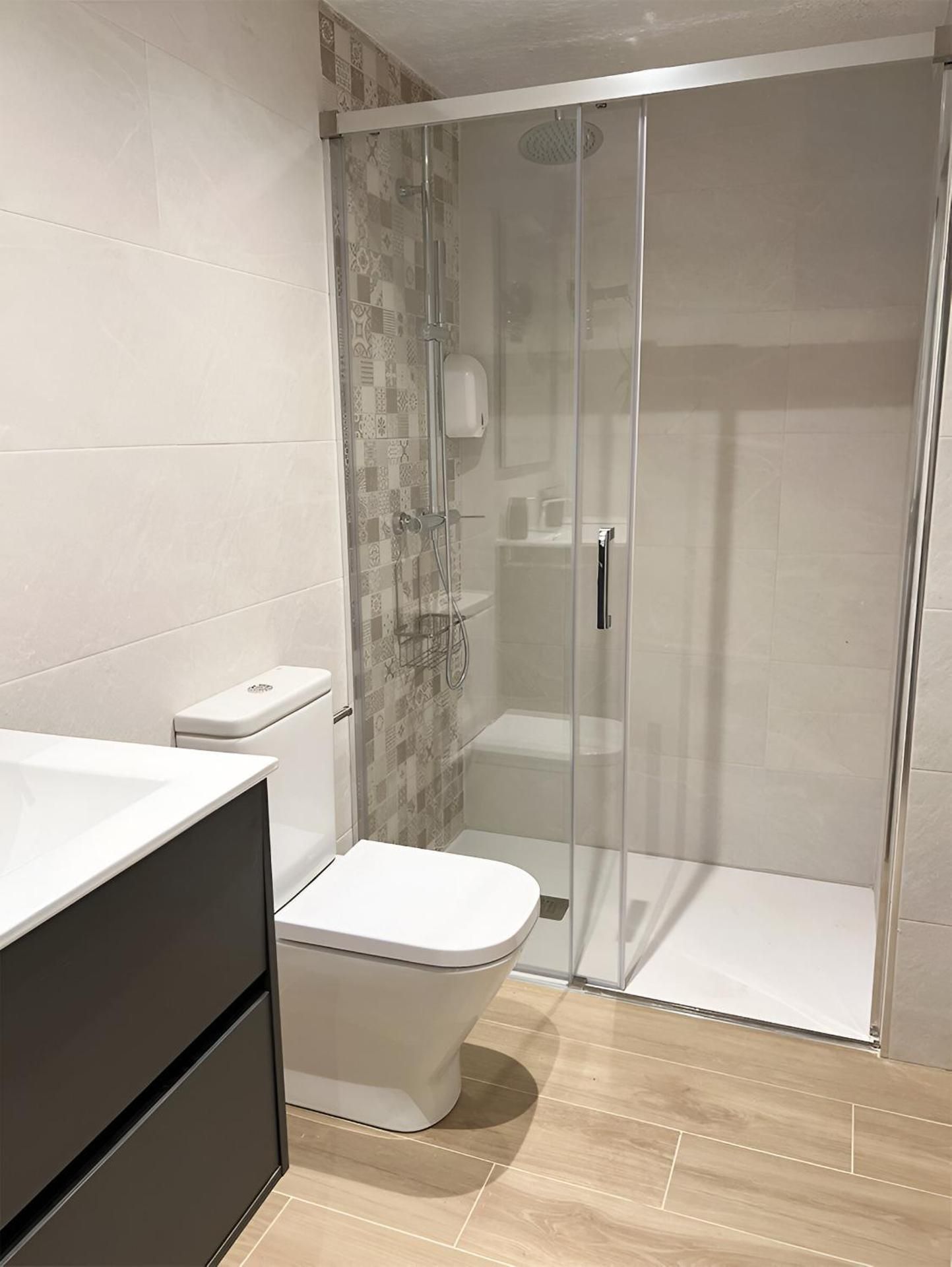 CASA PEQUE Deluxe Room (2 Adults + 1 Child) 2