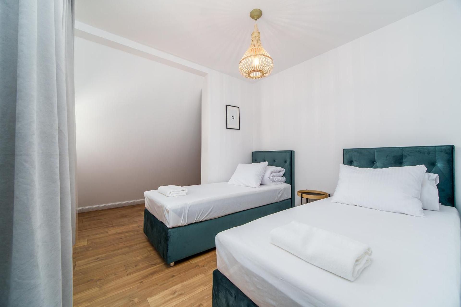 One-Bedroom Deluxe Apartment