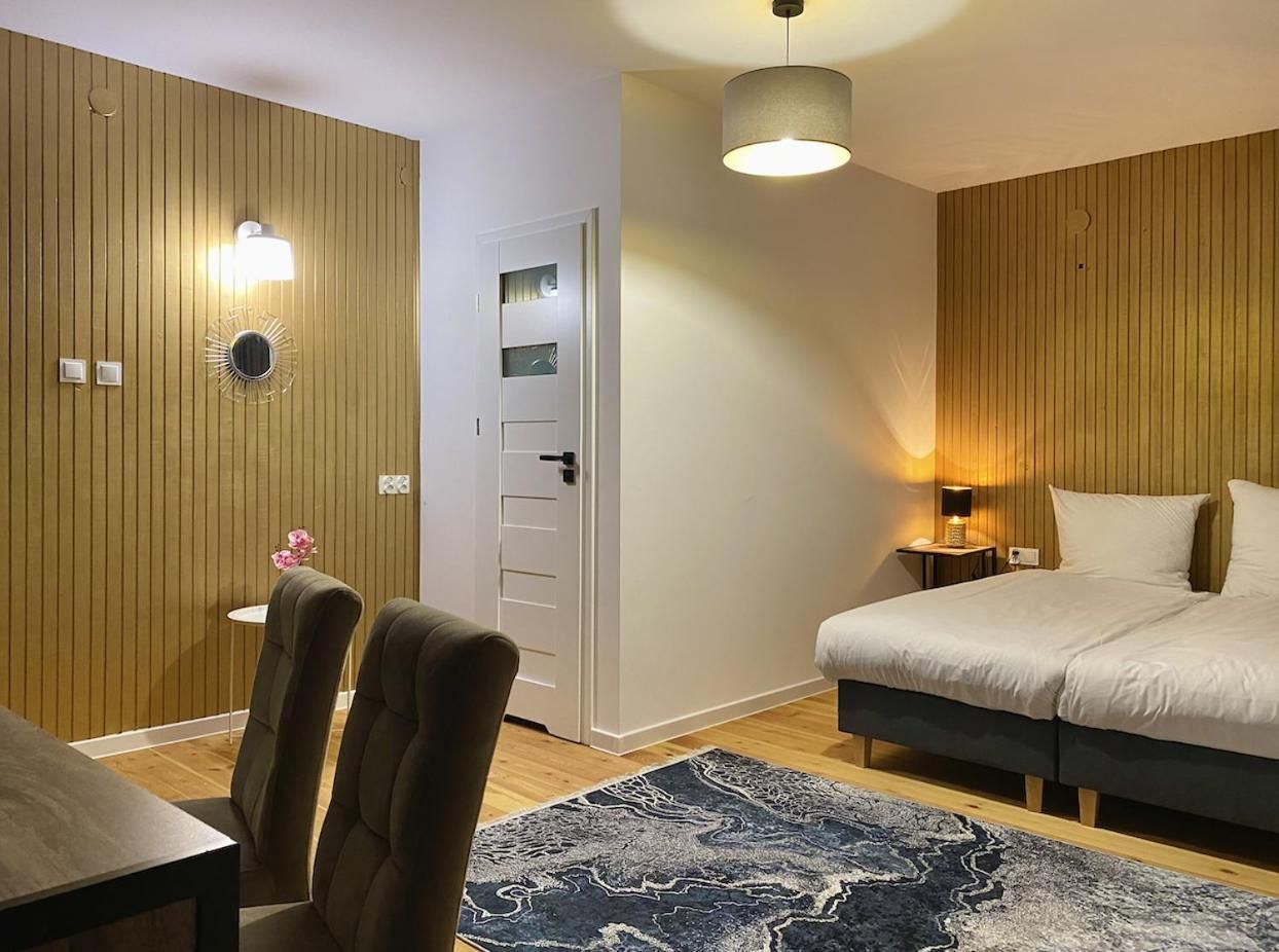 Large Double or Twin Room
