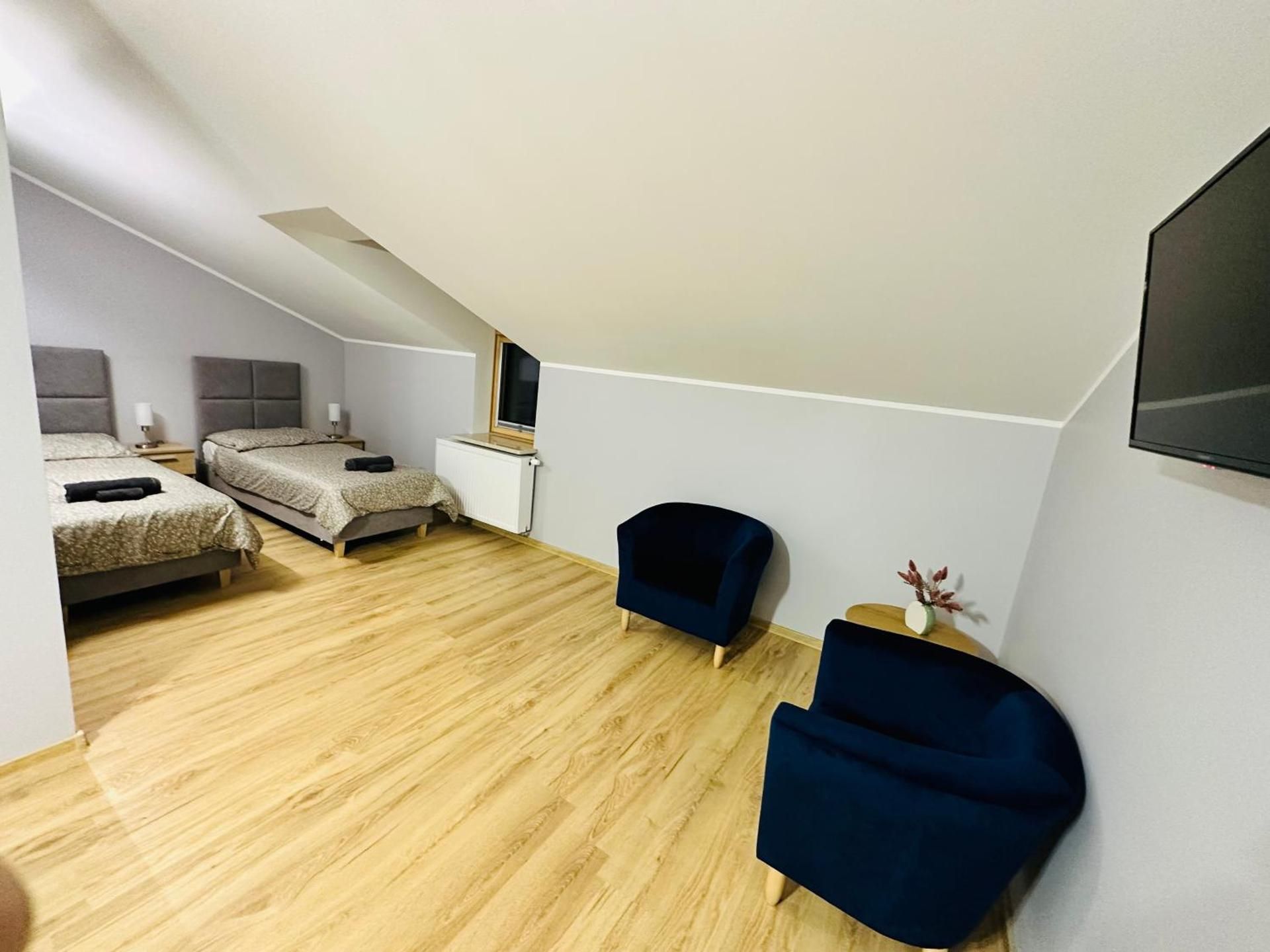 Apartamenty Route 65 Double Room with Shared Bathroom