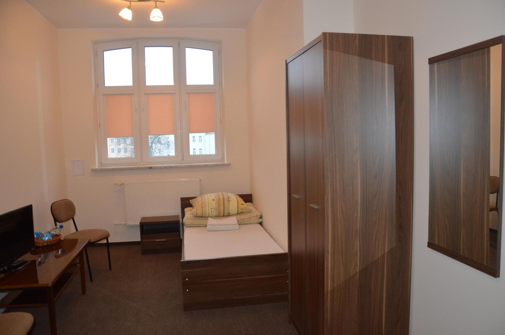 Twin Room with Shared Bathroom