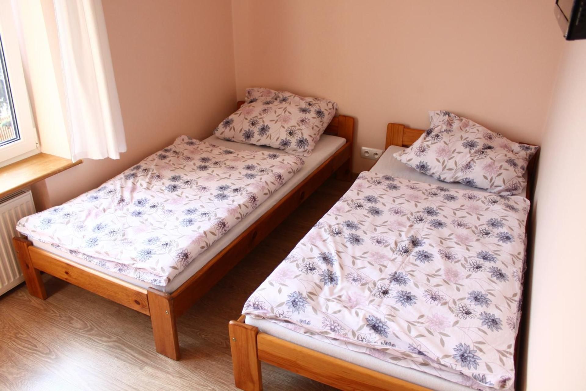 Economy Twin Room
