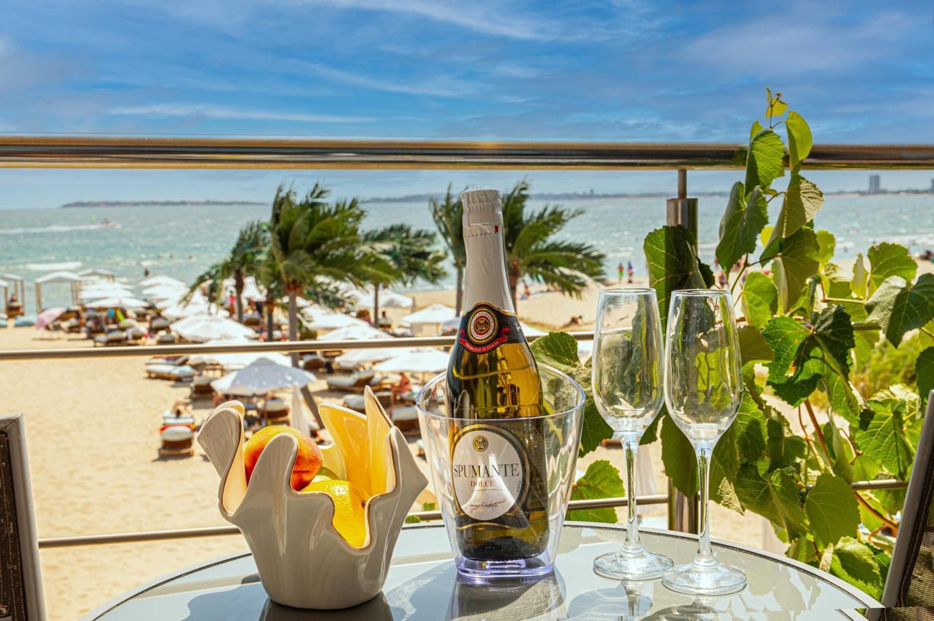 Sunny Beach Vila