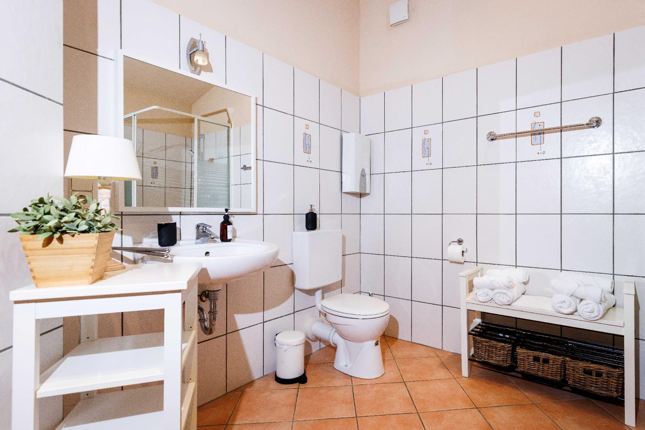 1 Bedroom 1 Bathroom