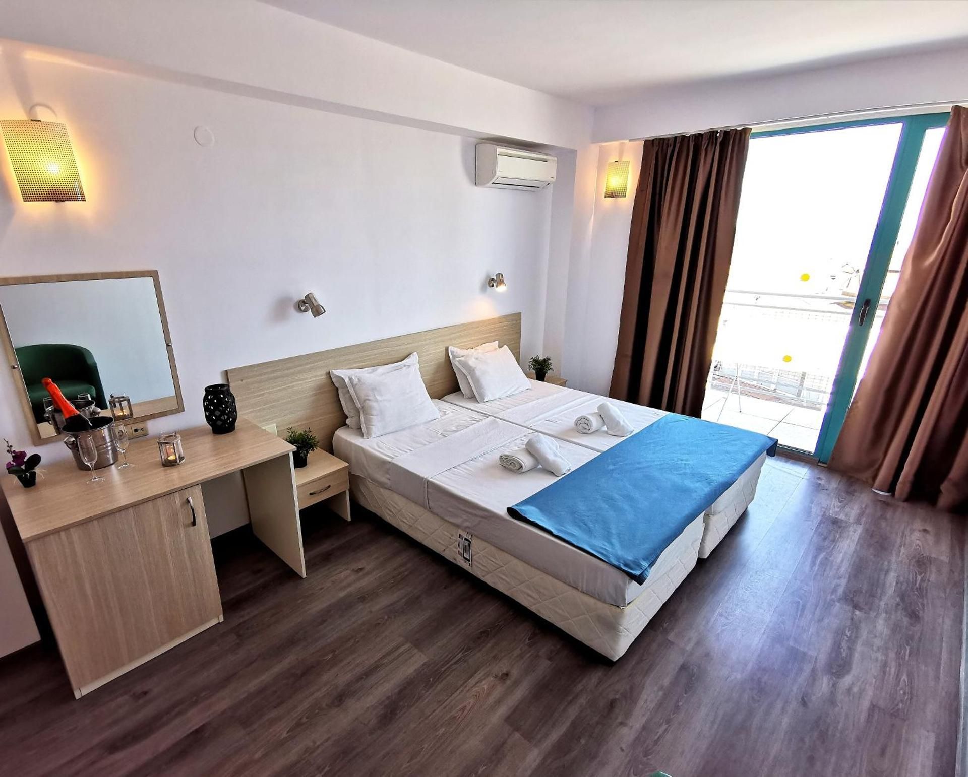 Hotel Largo Beach