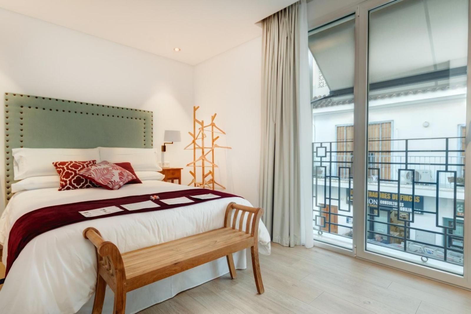 Standard Double Room ( no kitchen)