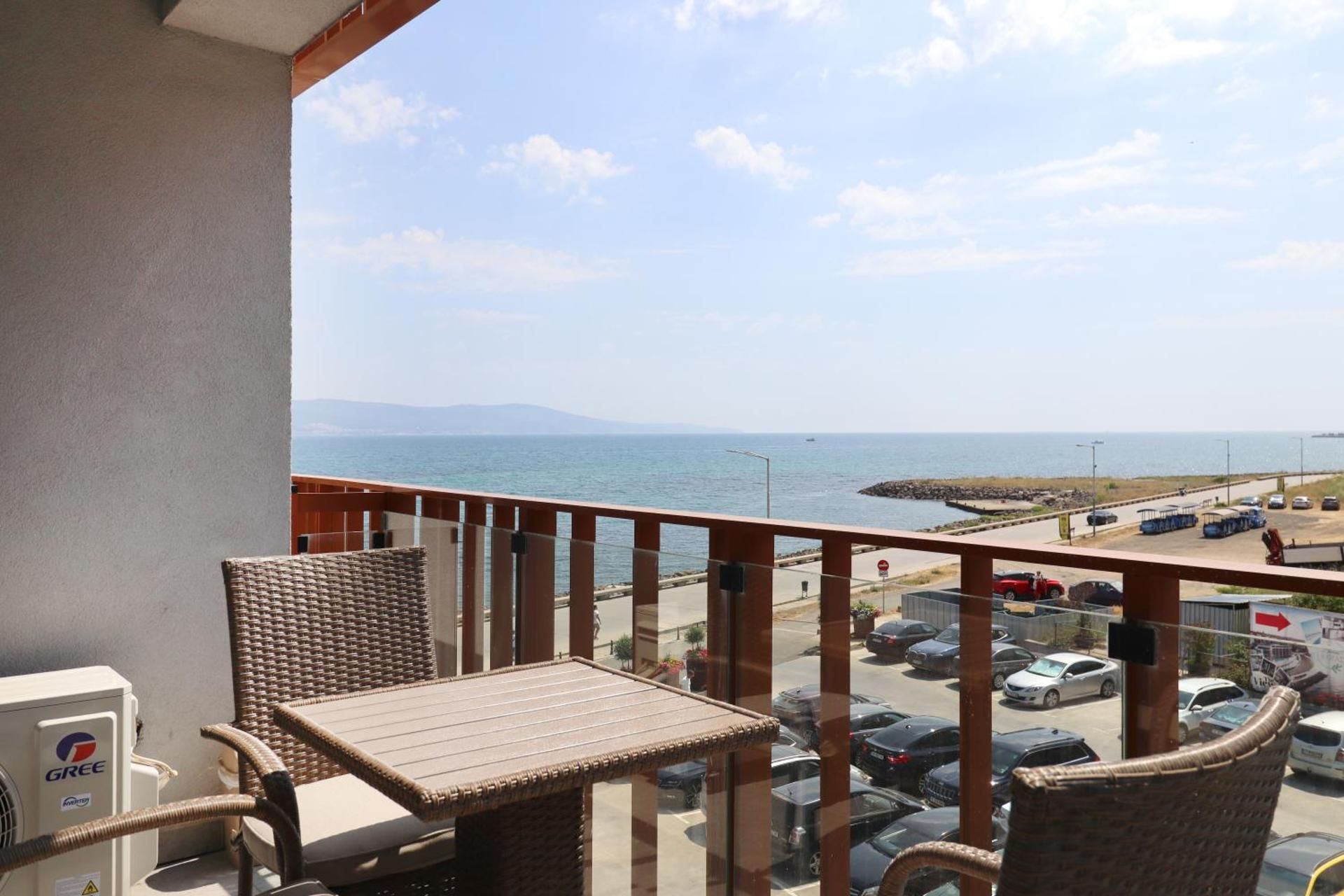 Apartment with Sea View