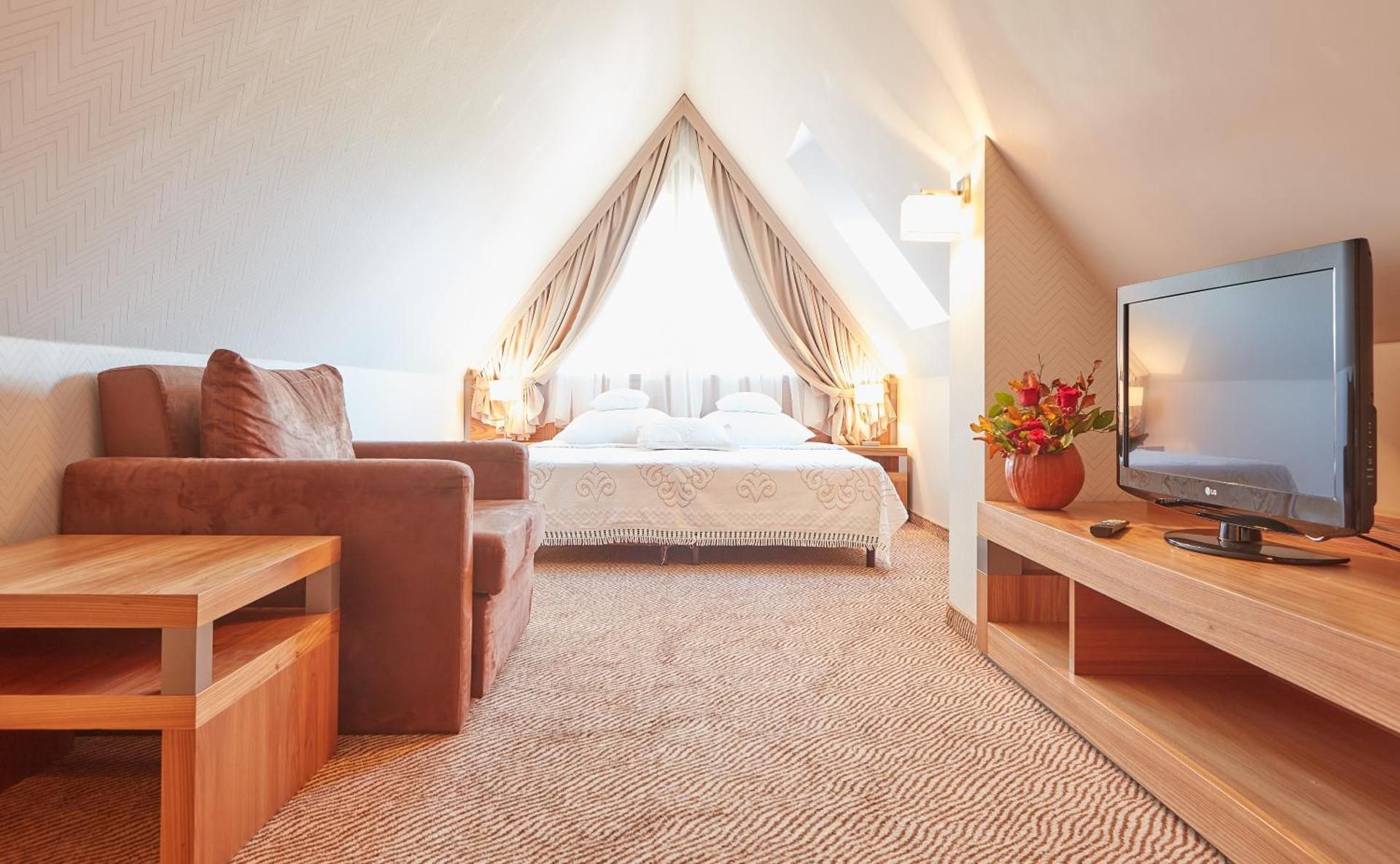 Double Room with Mountain View