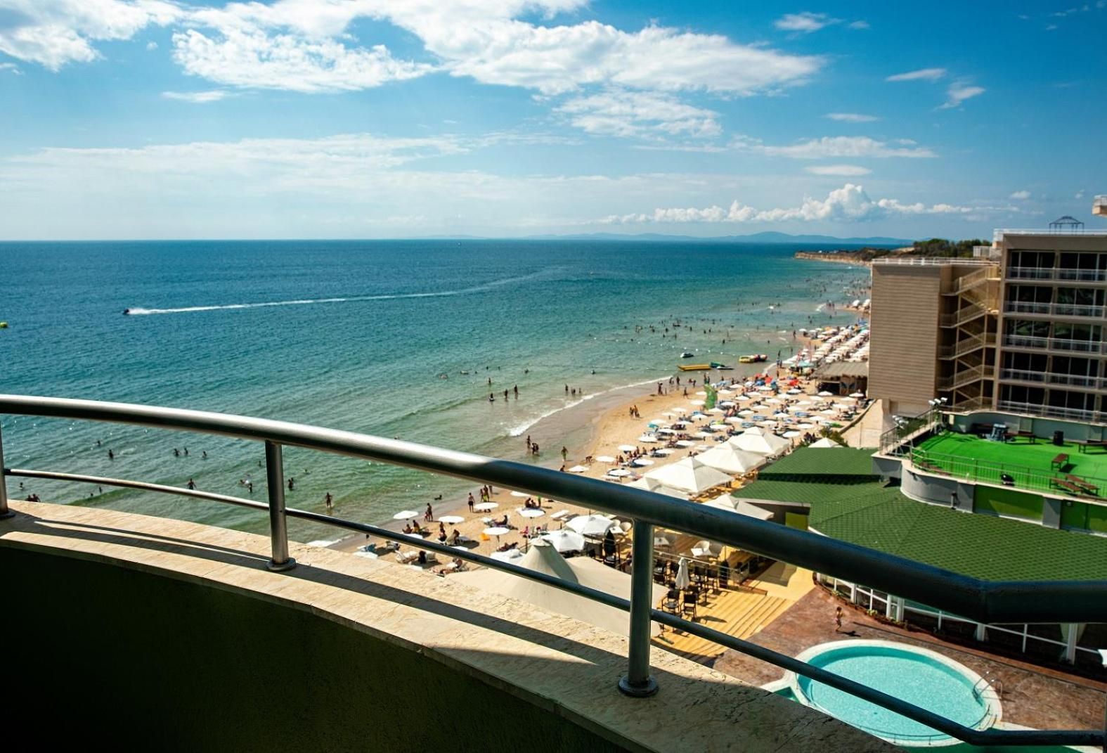 Double or Twin Room with Balcony - Free Beach Access