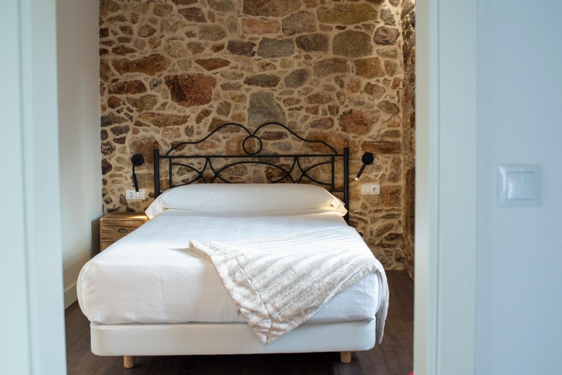 Double or Twin Room with Bathroom