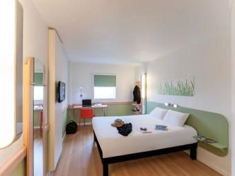 Ibis Budget Valencia Aeropuerto Twin Room 2