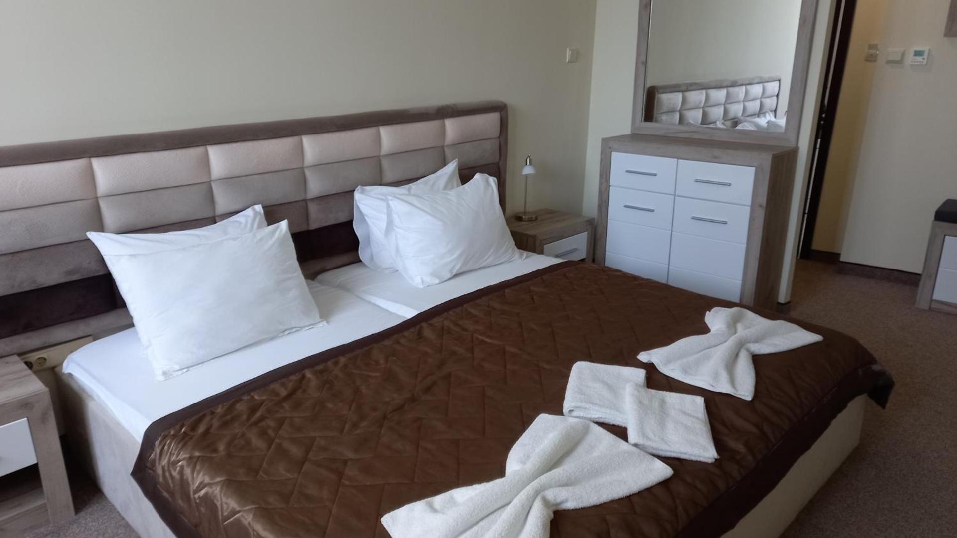 Deluxe Double Room with Bath