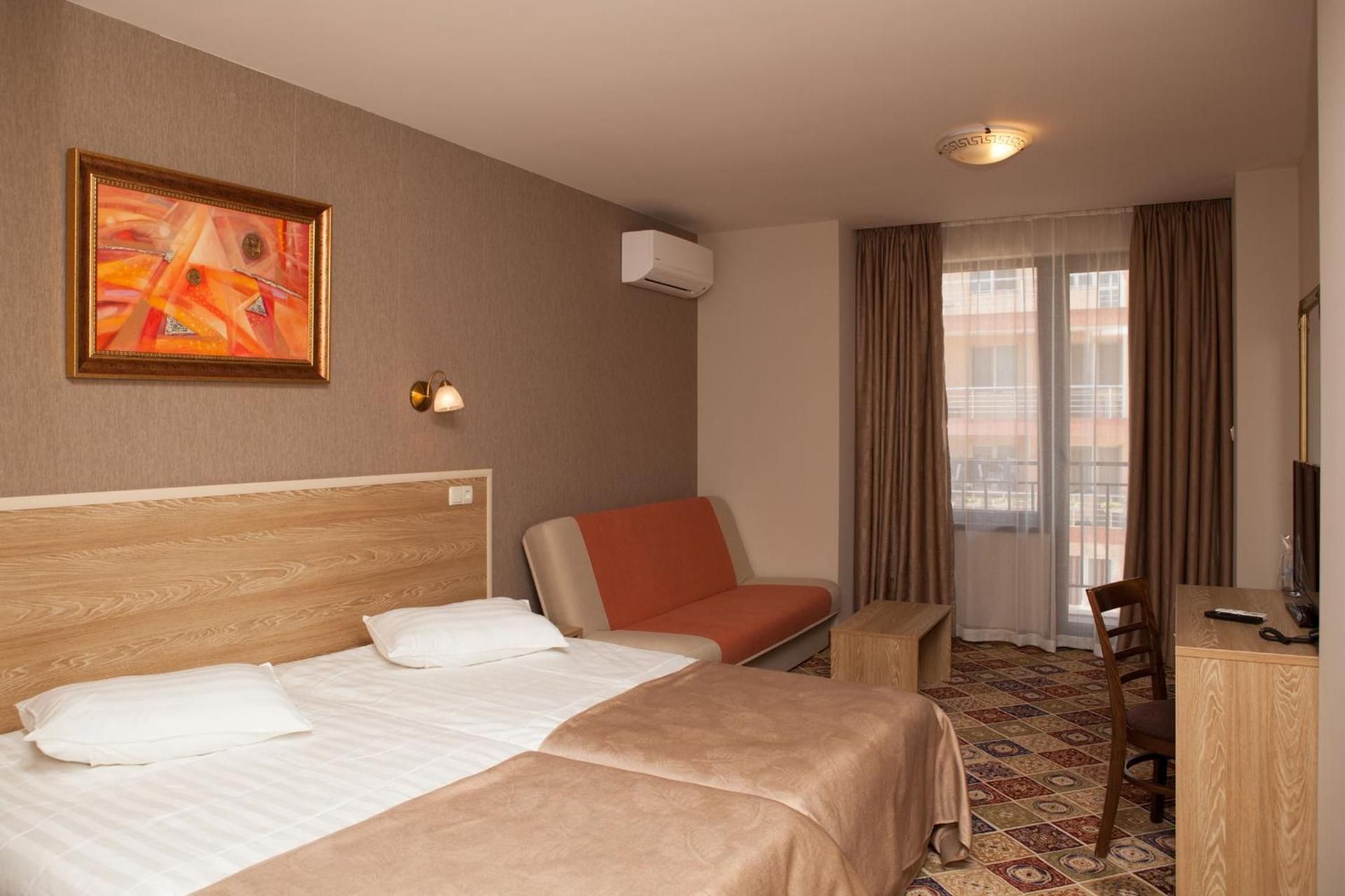 Deluxe Double Room with Extra Bed (3 Adults)