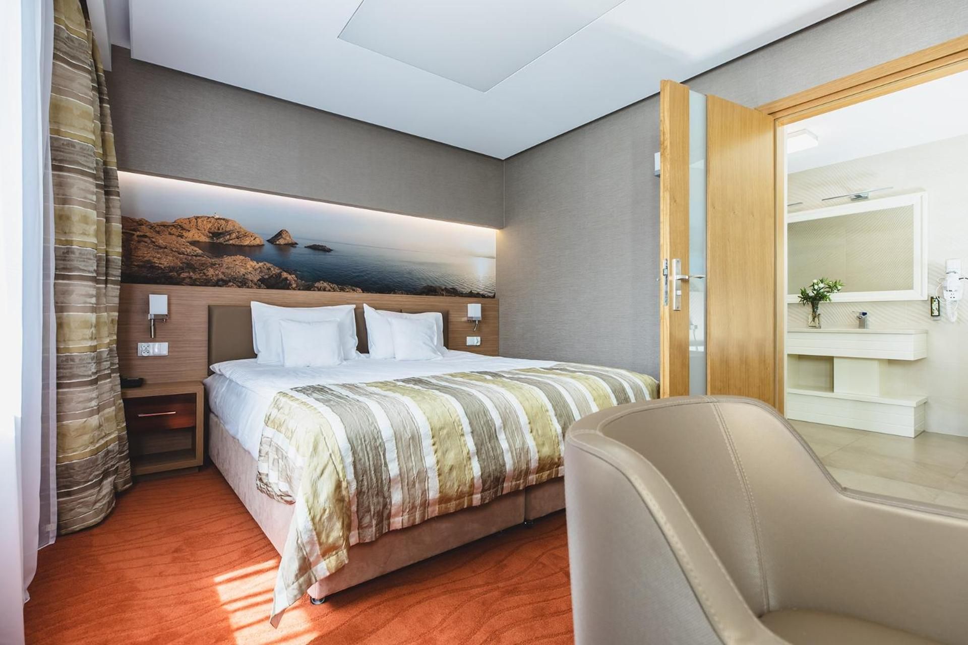 Standard Suite