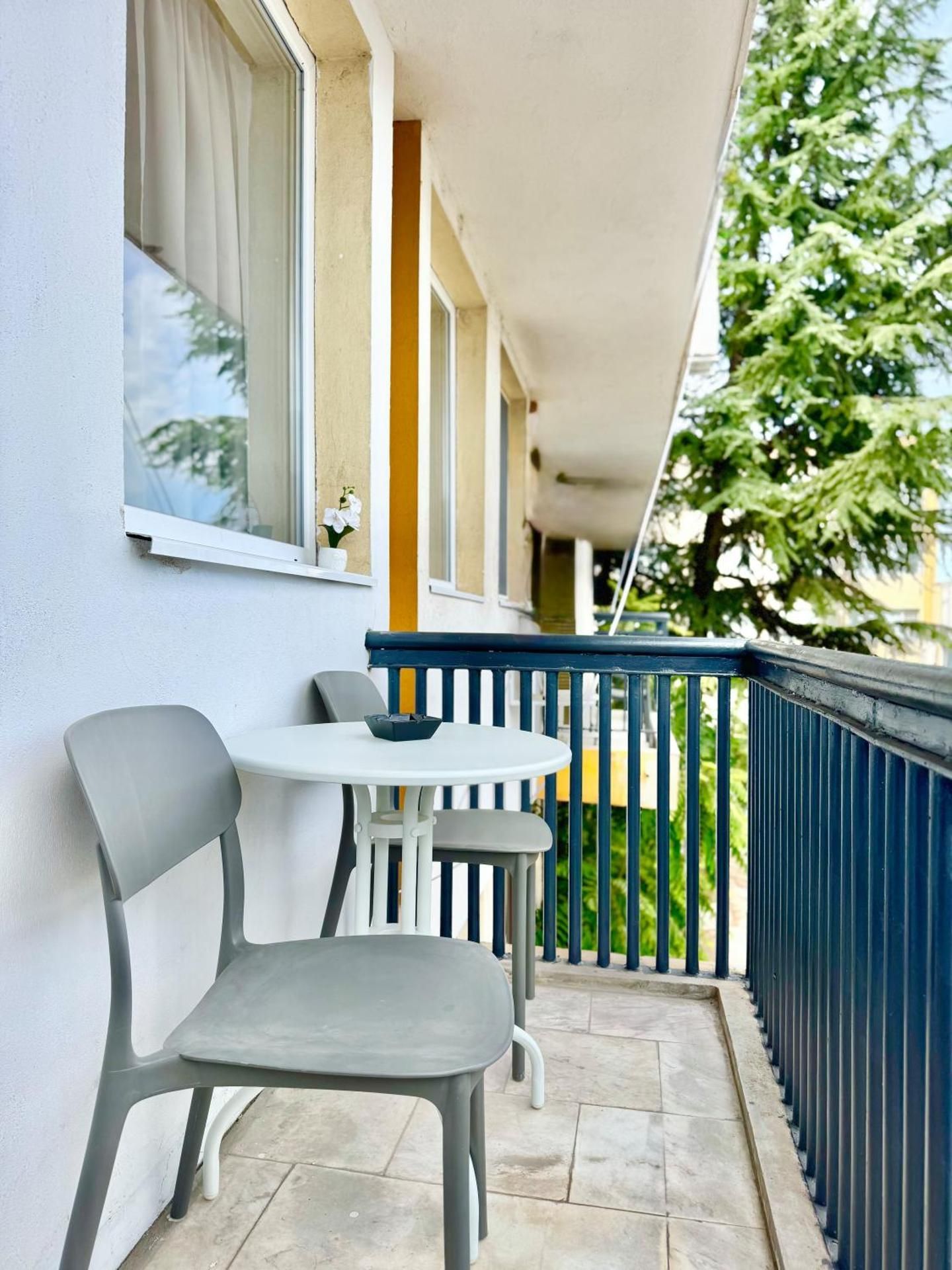 Studio with Balcony