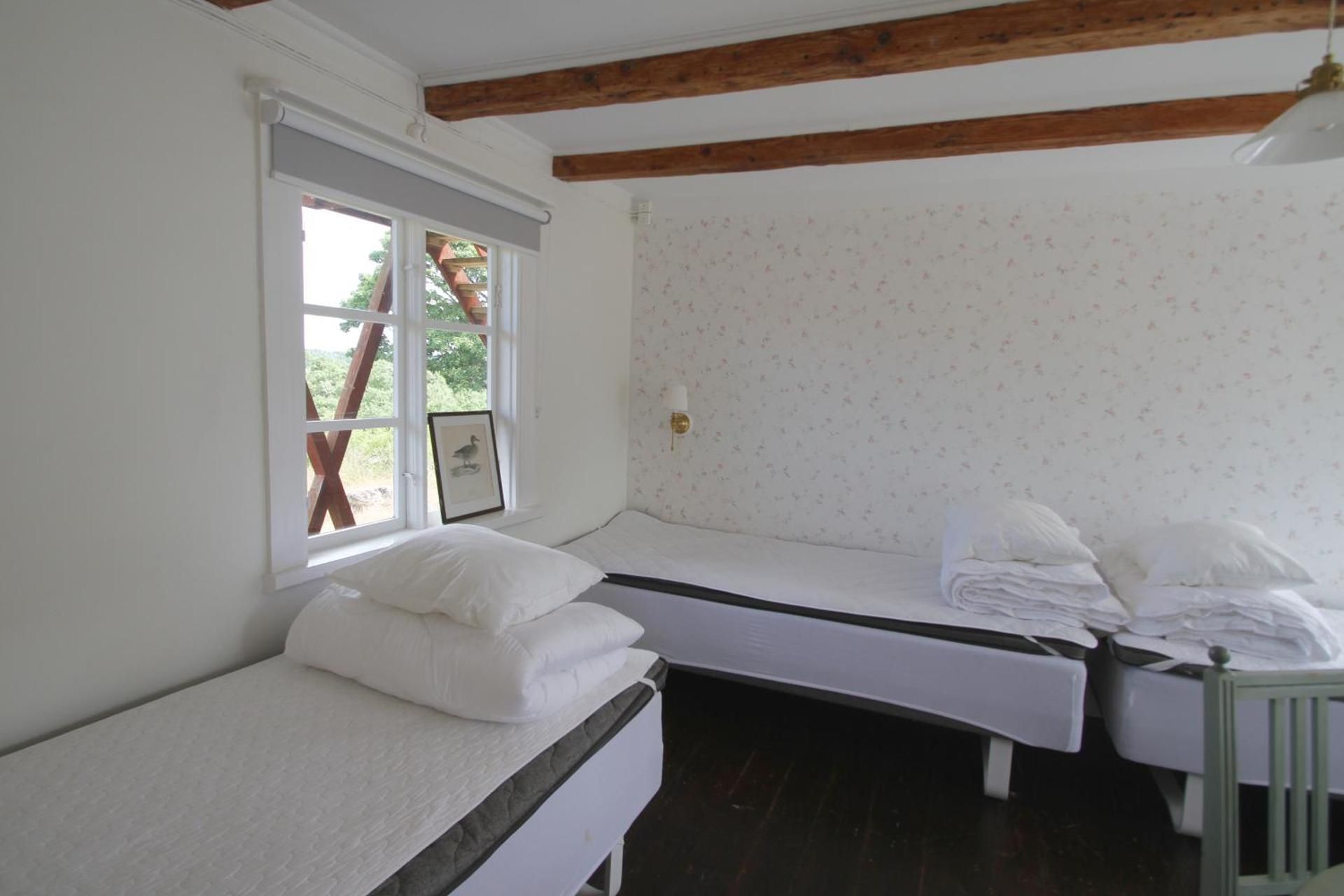 Triple Room with Shared Bathroom